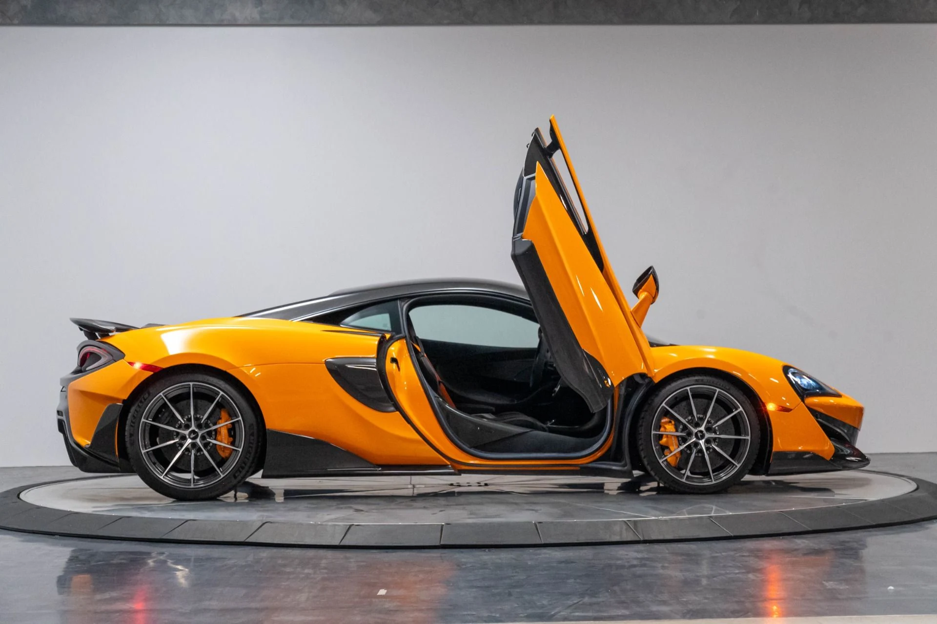 mph019_413952336_Used_2019_Mc_Laren_600_LT_1787778604_b69fa8ffa1
