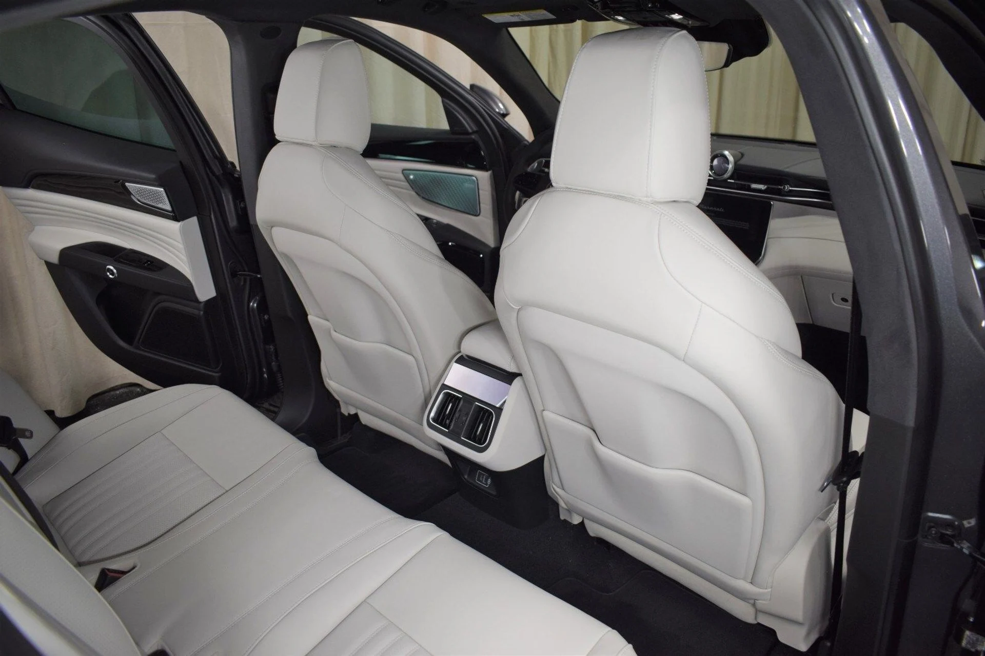 mph019_4152730344_b7978a9a718e1363c56467dc750d7430x_72b6a6a3a5