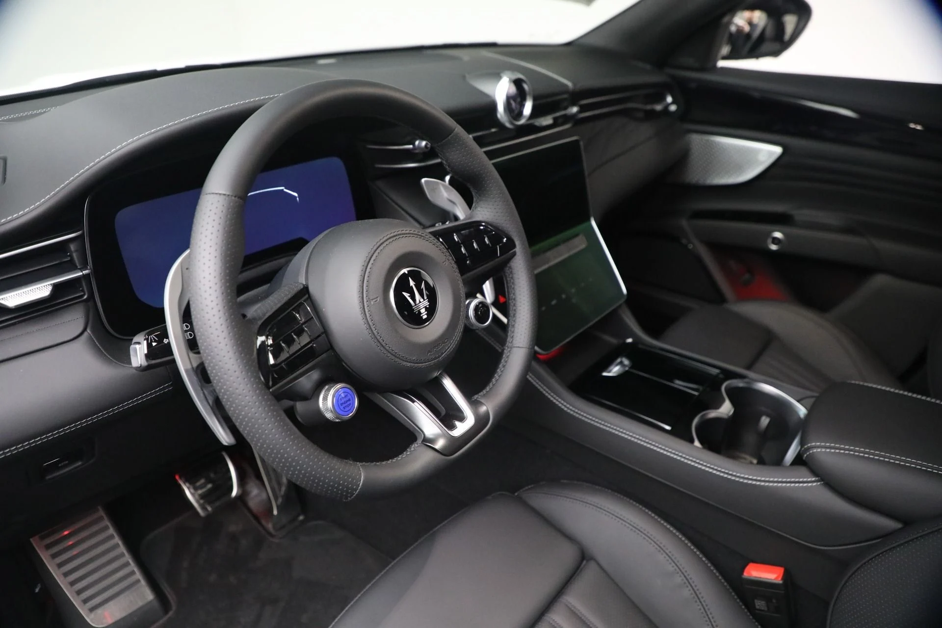 mph019_4153050794_New_2026_Maserati_Grecale_Modena_V6_1774719545_1973160fce