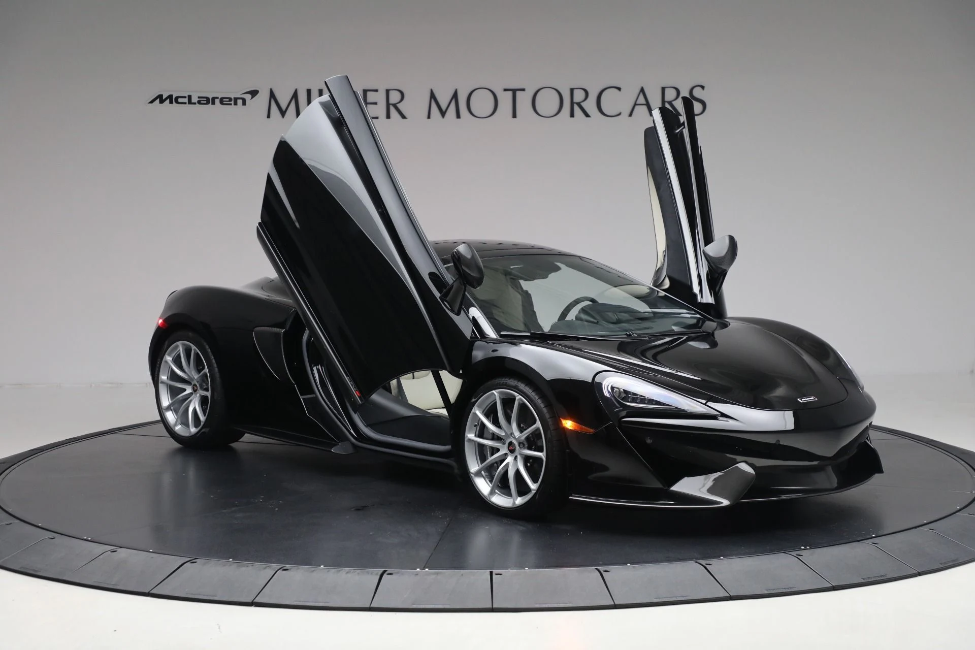 mph019_4164316199_Used_2018_Mc_Laren_570_S_Spider_915ef3332d