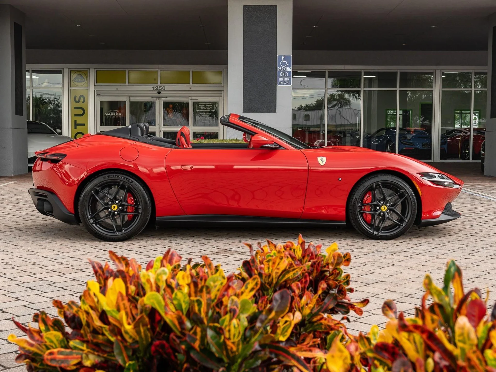 mph019_4164633051_Used_2024_Ferrari_Roma_Spider_1757614318_76675c183d