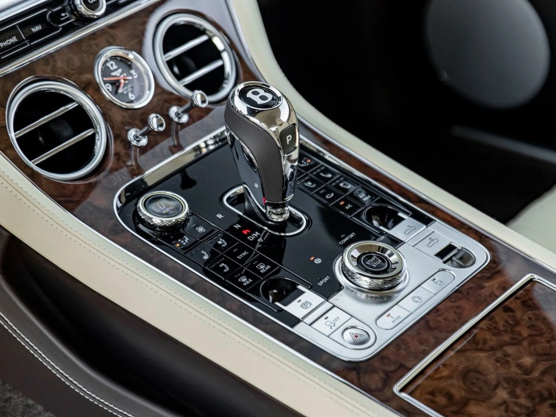 mph019_4166480690_20_f9ee94962b