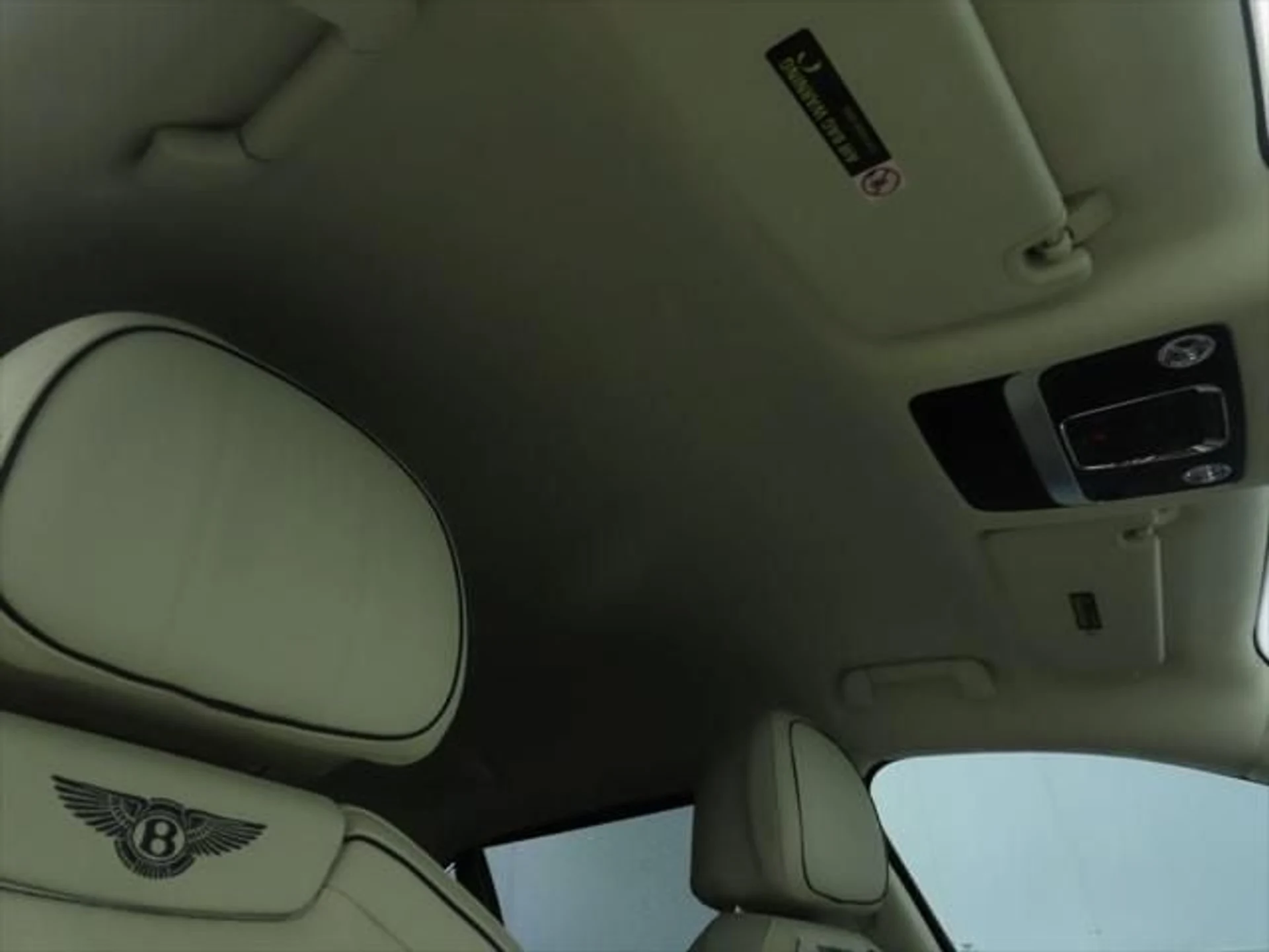 mph019_4179284103_used_2025_bentley_flying_spur_speedsedan_8119_23006169_20_640_e0c89e7d18