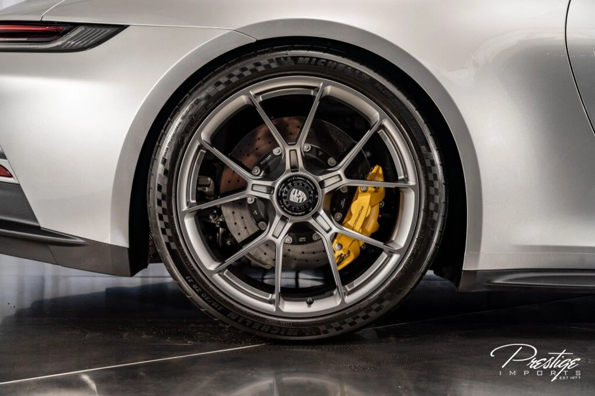 mph019_418218572_ecb638c51c01d645c8a06c2aa7d7d528_01aecb9305