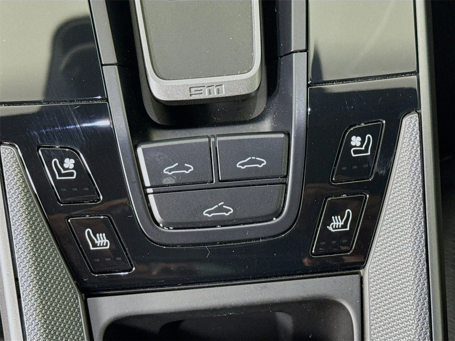 mph019_4189644249_e4a9477cc570c5662568c6487176bf3bx_3d37e0e5b4