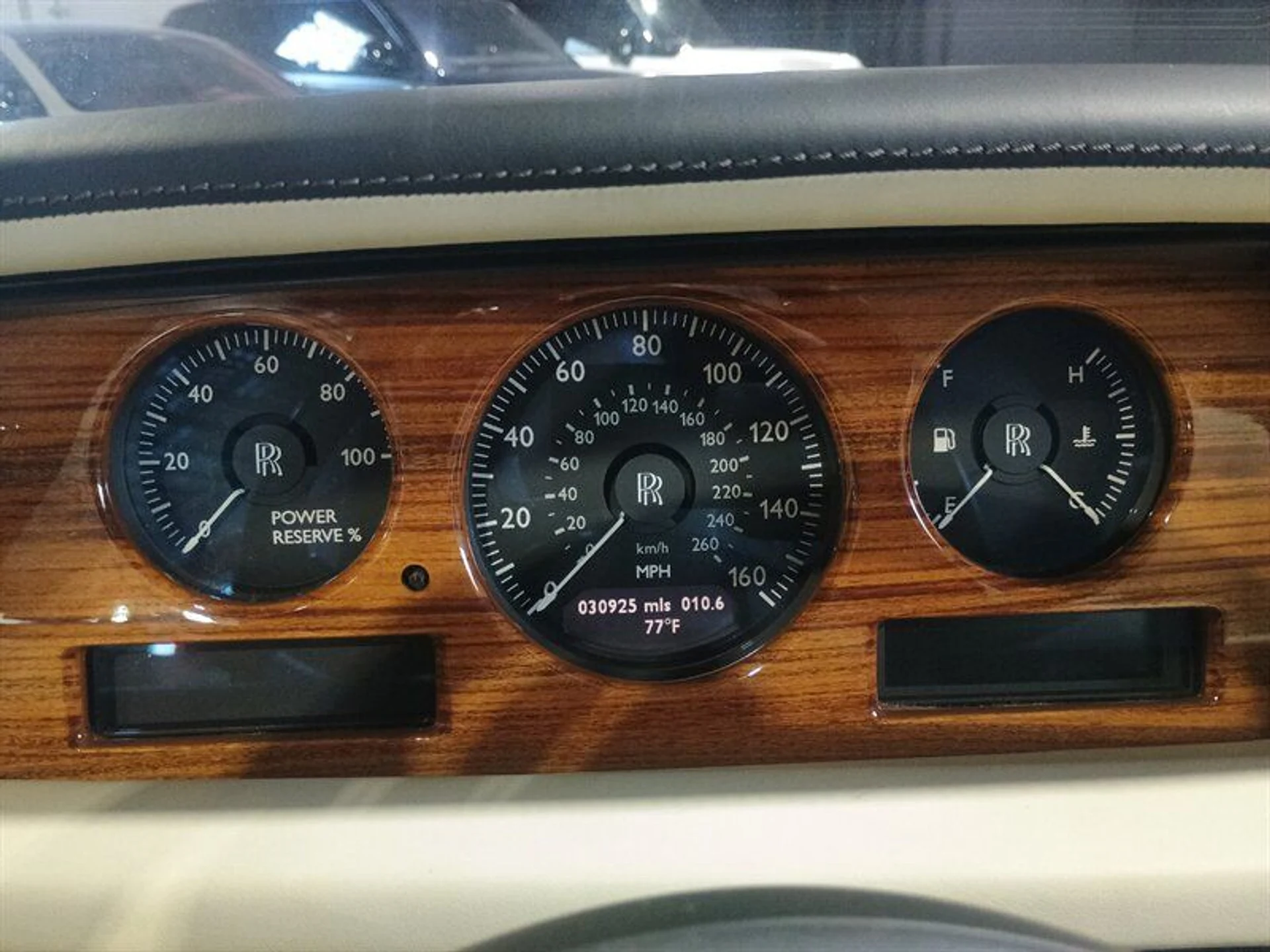 mph019_41993620_502f3442b1_800_6a439d4e5f