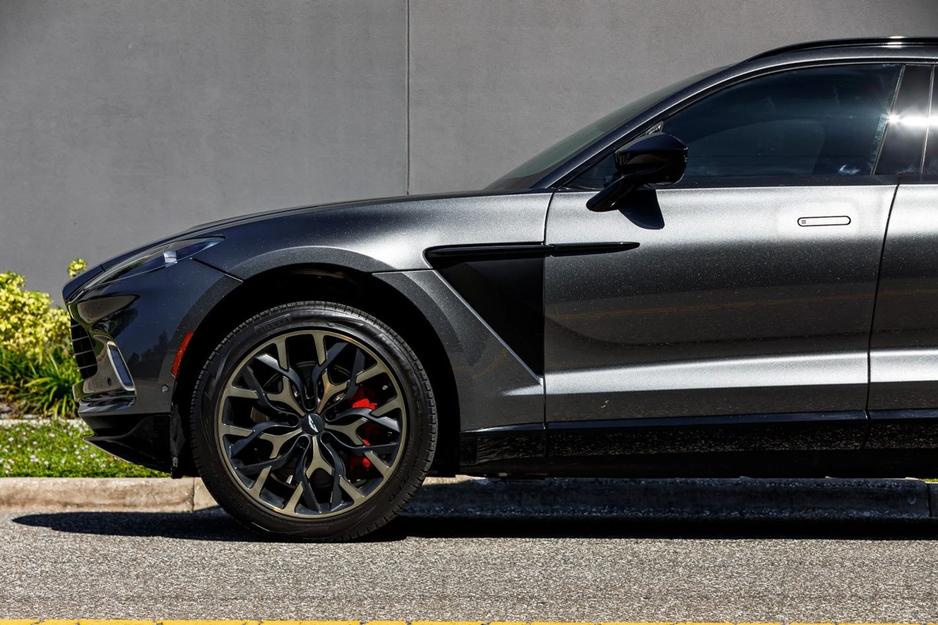 mph019_4201097077_Used_2021_Aston_Martin_DBX_4fc77498ea