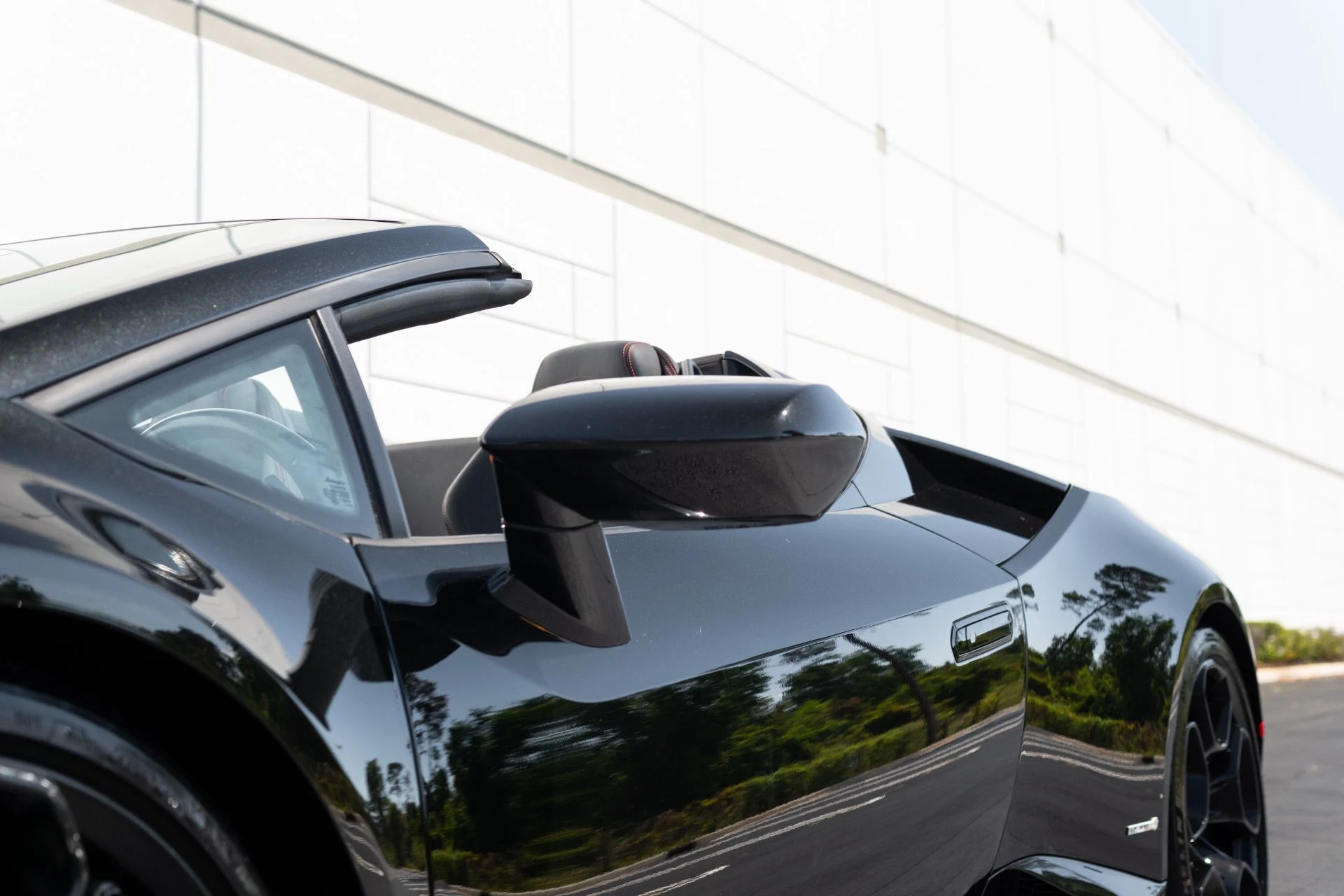 mph019_4201856321_Used_2017_Lamborghini_Huracan_LP_610_4_Spyder_1774364183_0ffe5acbed