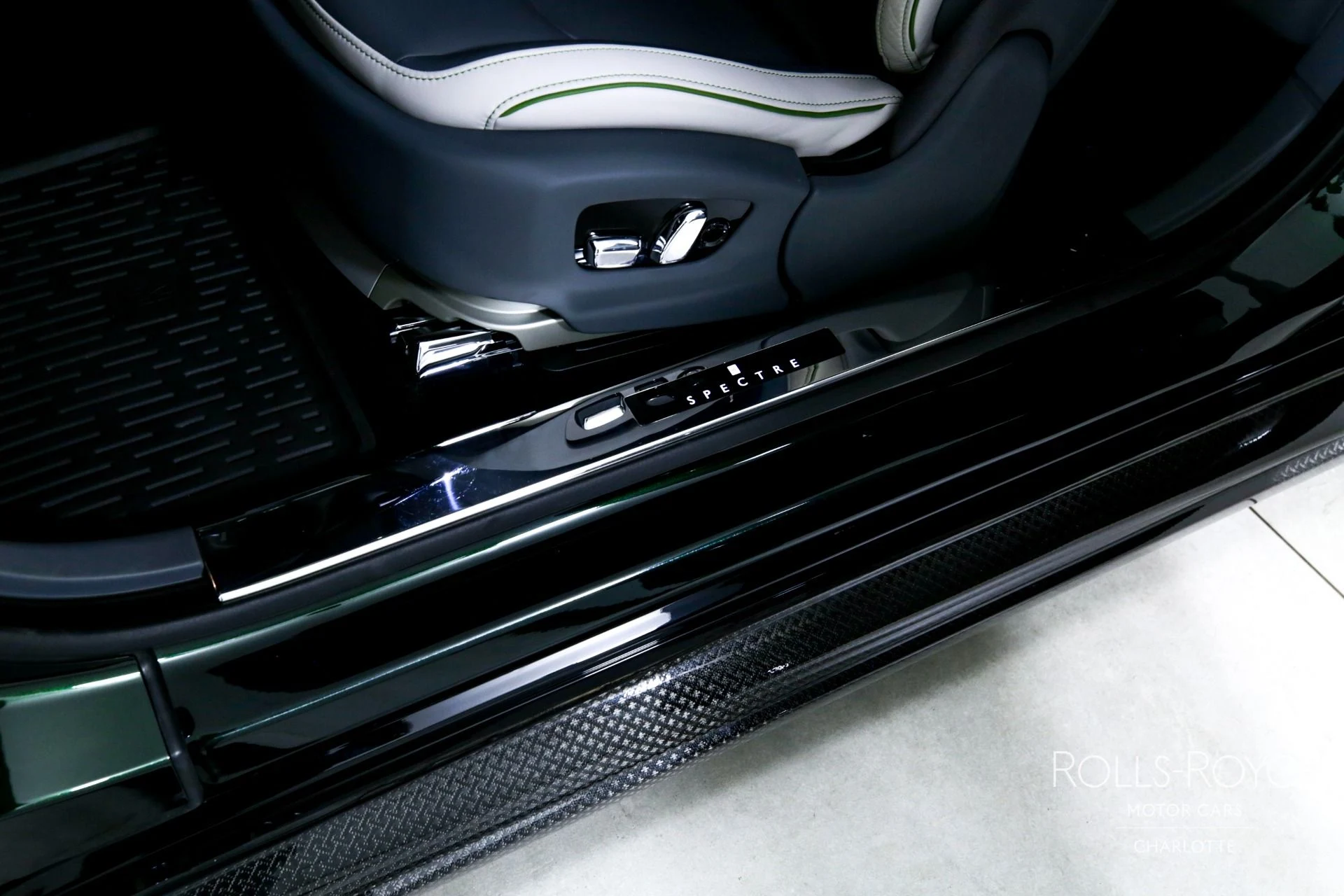 mph019_4202235099_Used_2024_Rolls_Royce_Spectre_1744988373_e3b656a9eb