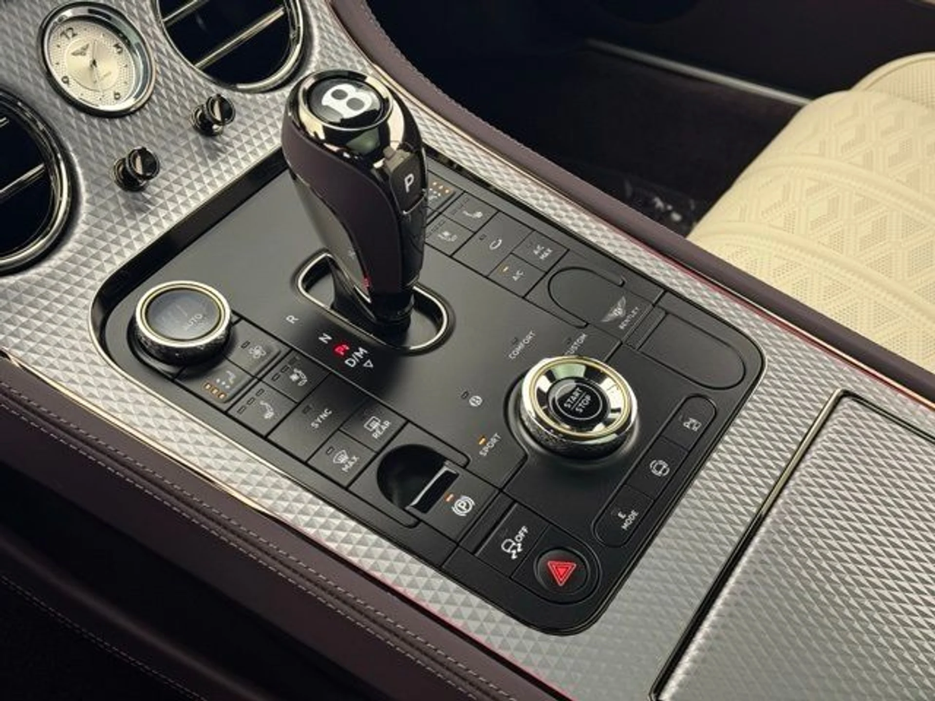 mph019_4207940884_2ggvhm7qj40jeok5swxdjhm0fovs_baaa54cbcb