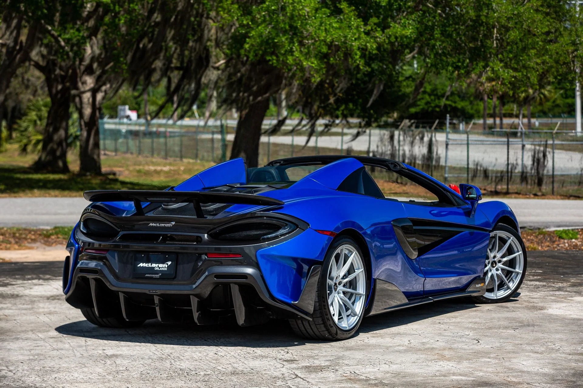 mph019_4208011846_14_p20_l_b533be31ff