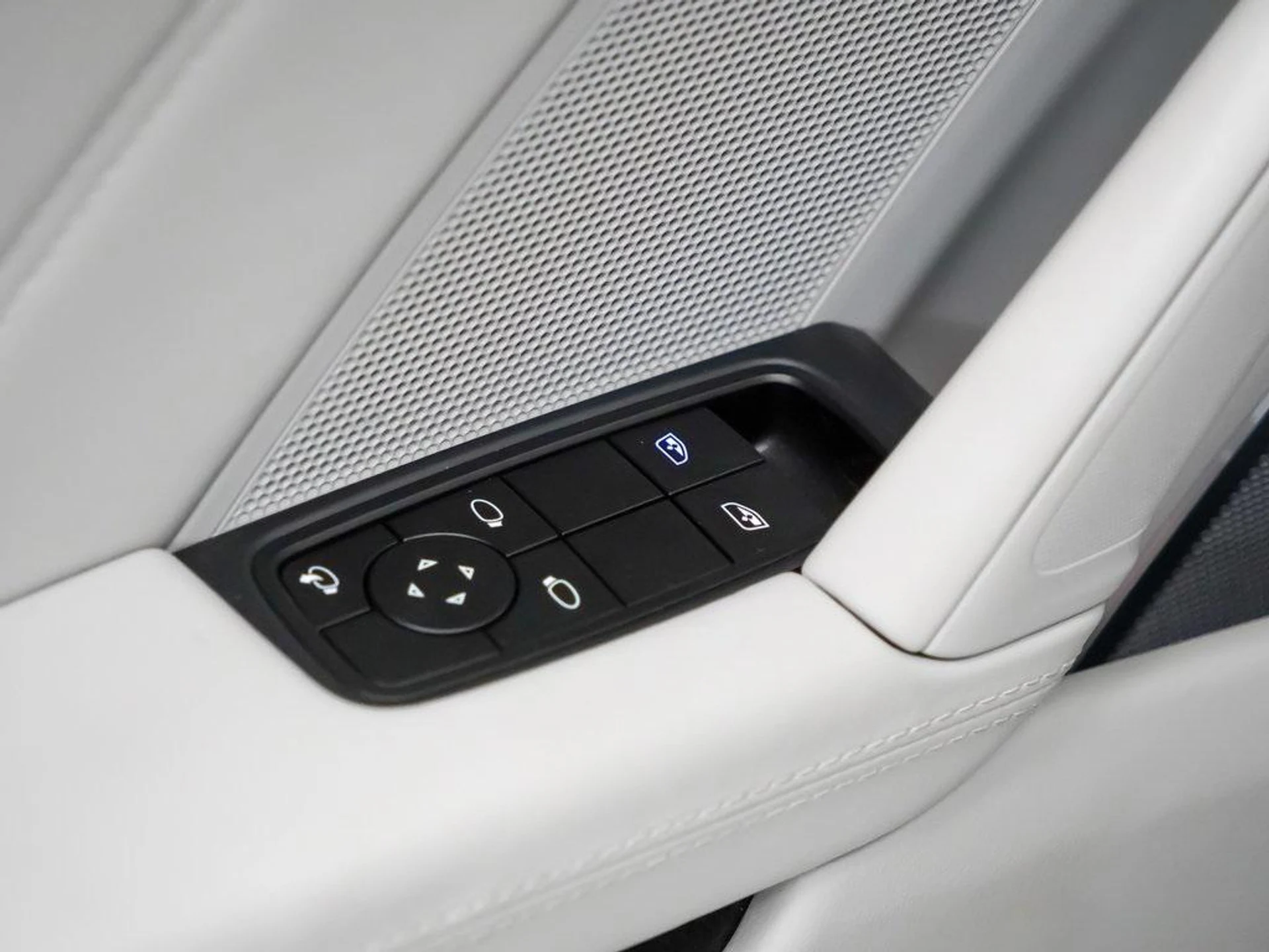 mph019_4209647265_Uwn_A1_K_Es_Em1_Su_YF_CAY_9cox_Jm_K8_124836e08e