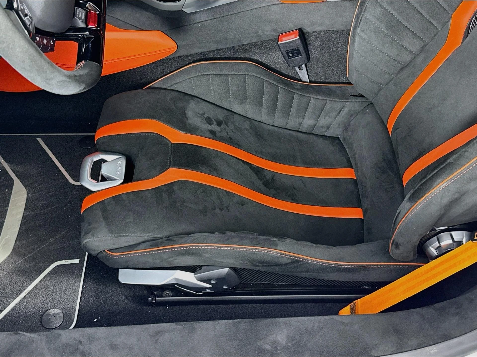mph019_4210786663_Used_2022_Lamborghini_Huracan_STO_1789147583_88f4d75333