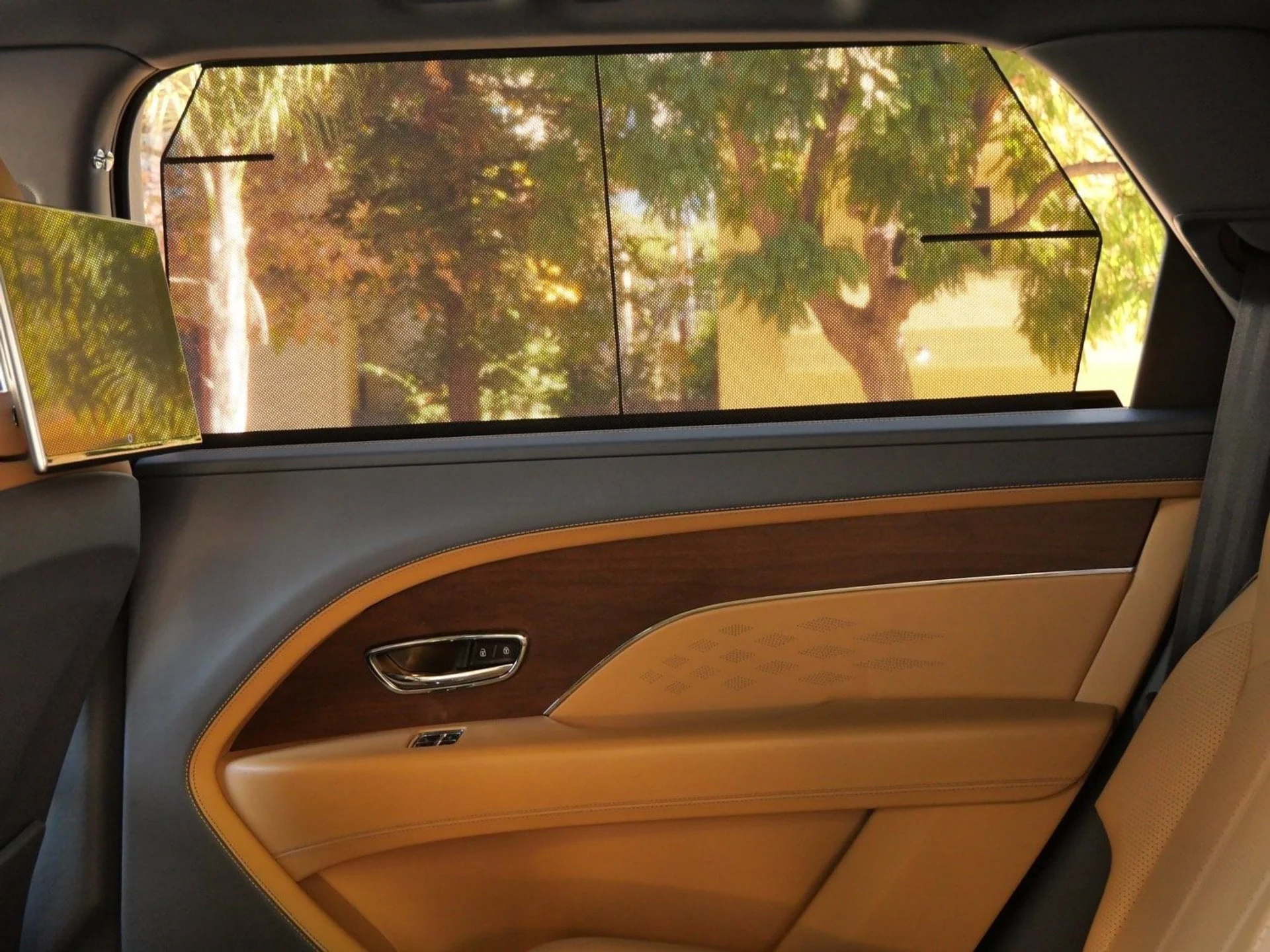 mph019_4212456182_a9298d41816aea8ea26c4eb6503aed37x_47c39ae594