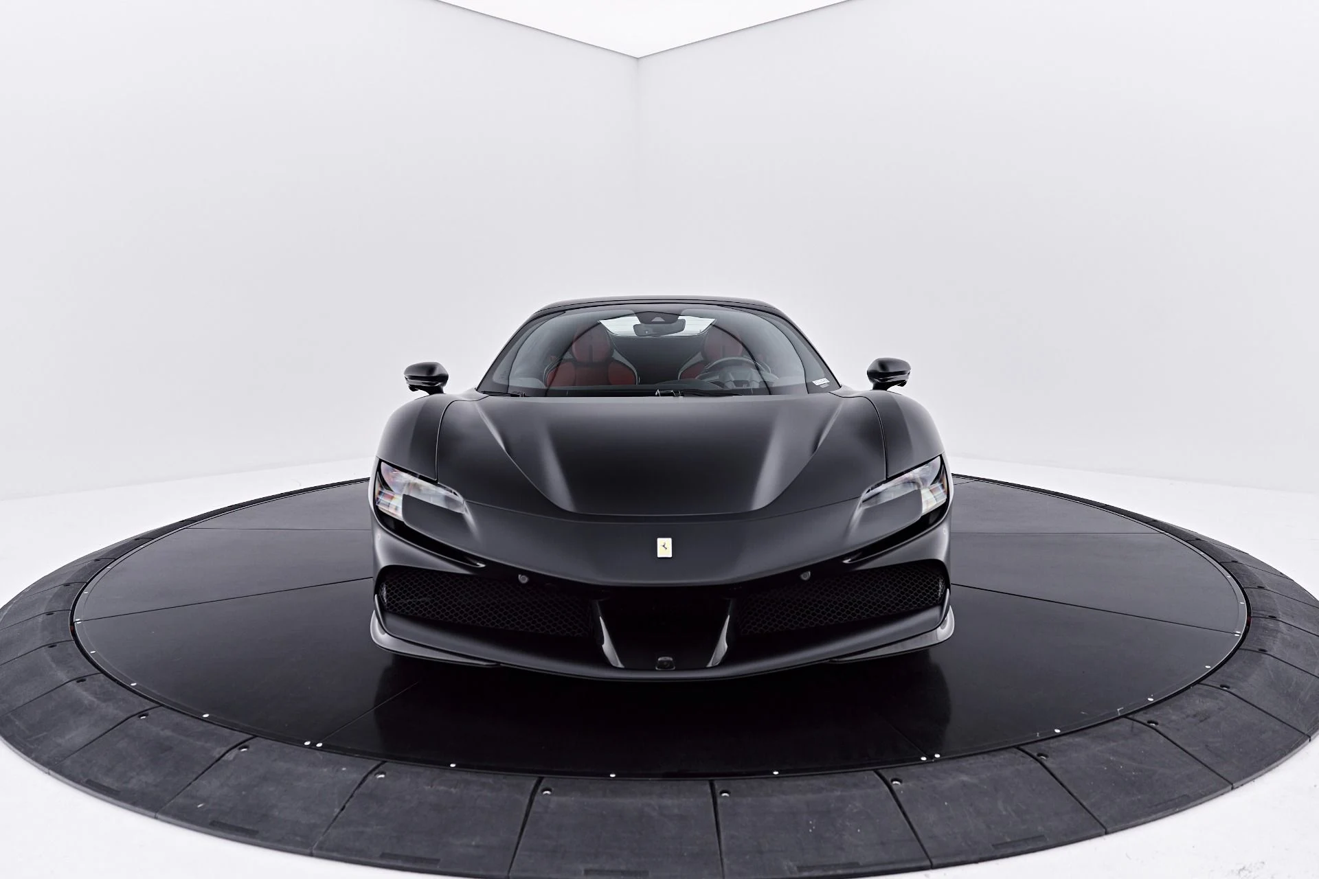 mph019_4217457374_Used_2024_Ferrari_SF_90_Spider_Base_1785520176_da922777d5