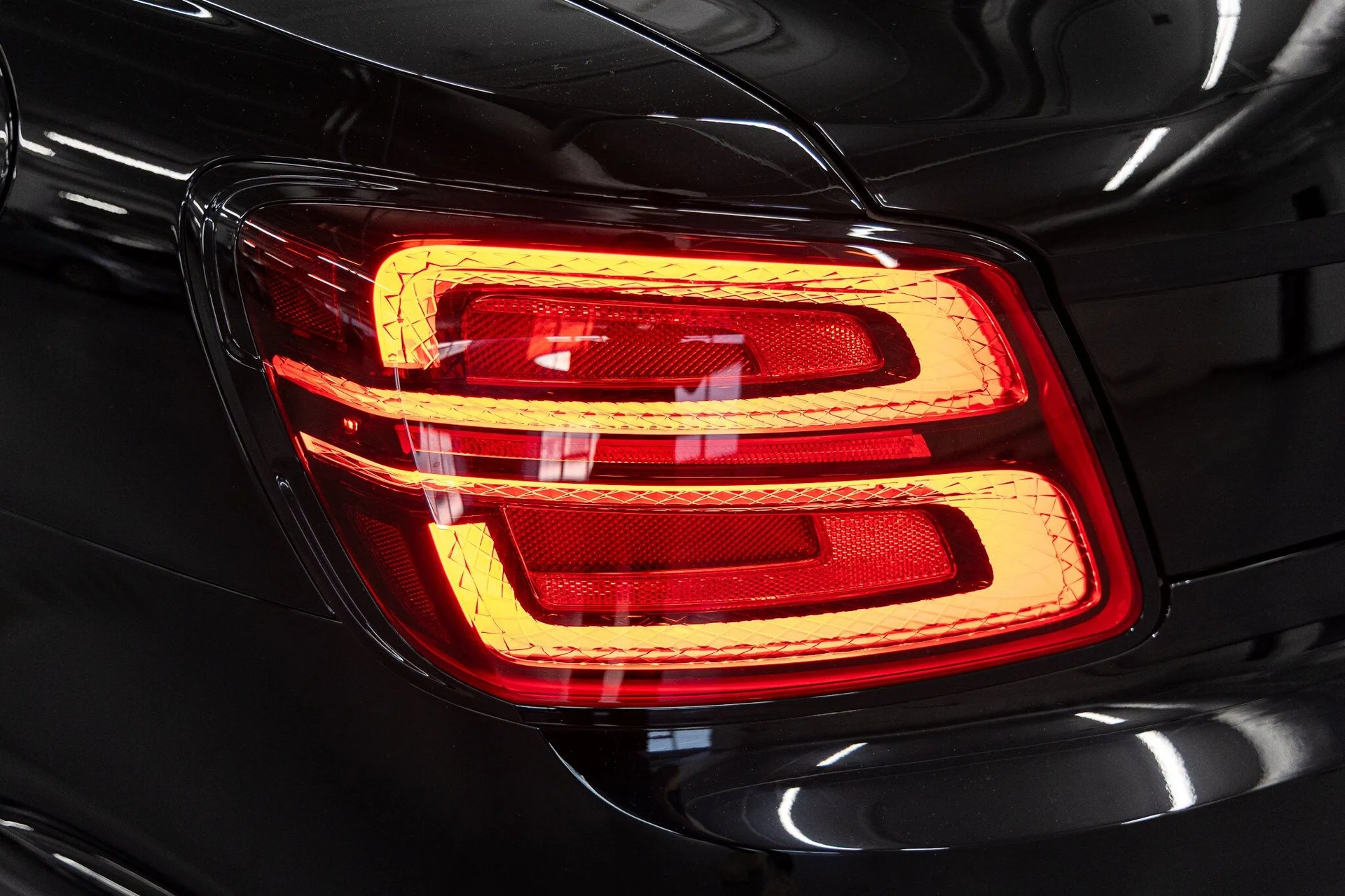 mph019_4219811358_0466af83eeee331c53d2f2830b8e5c94x_185097e15d