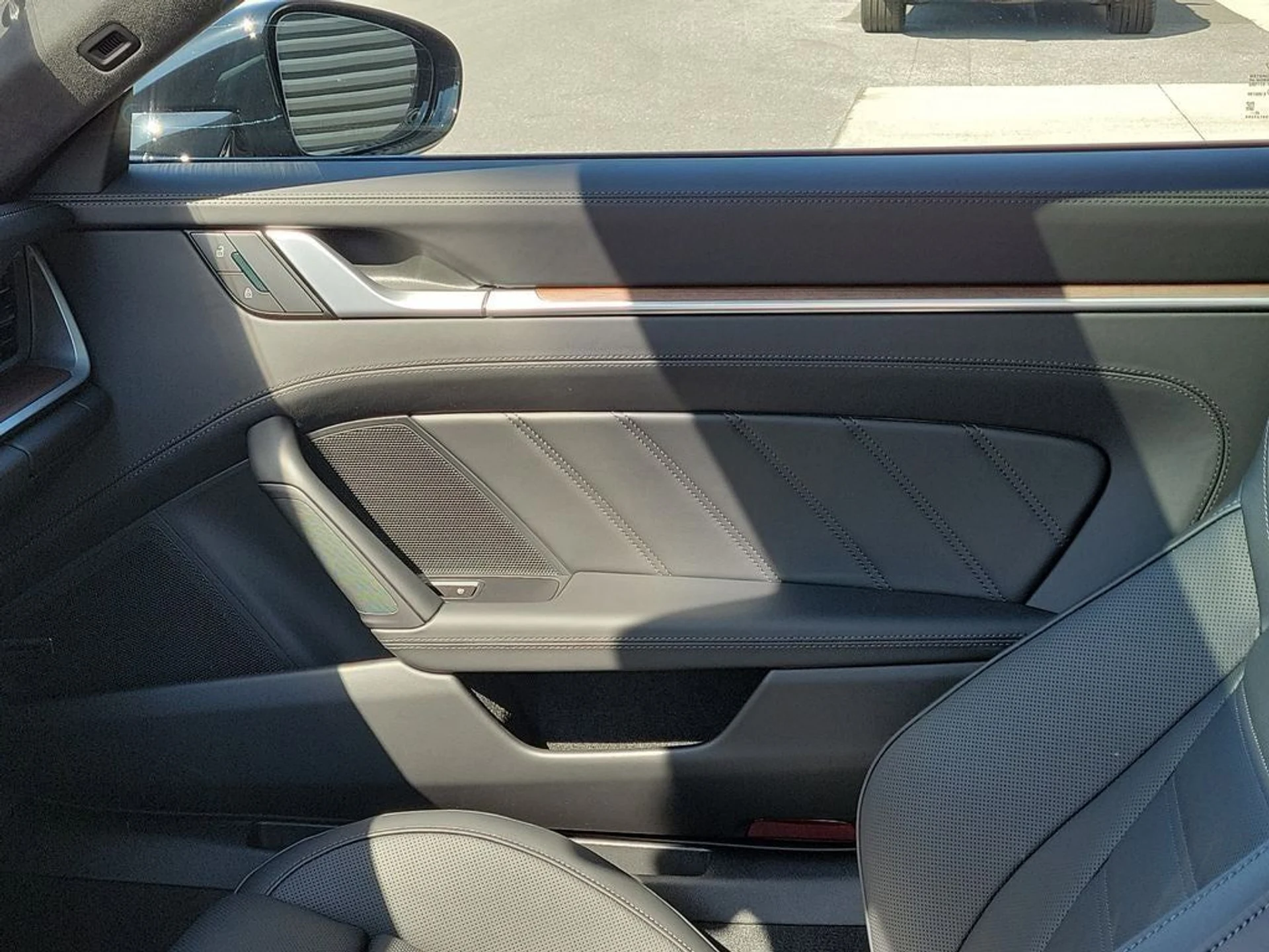 mph019_4224484906_20_ef87238512