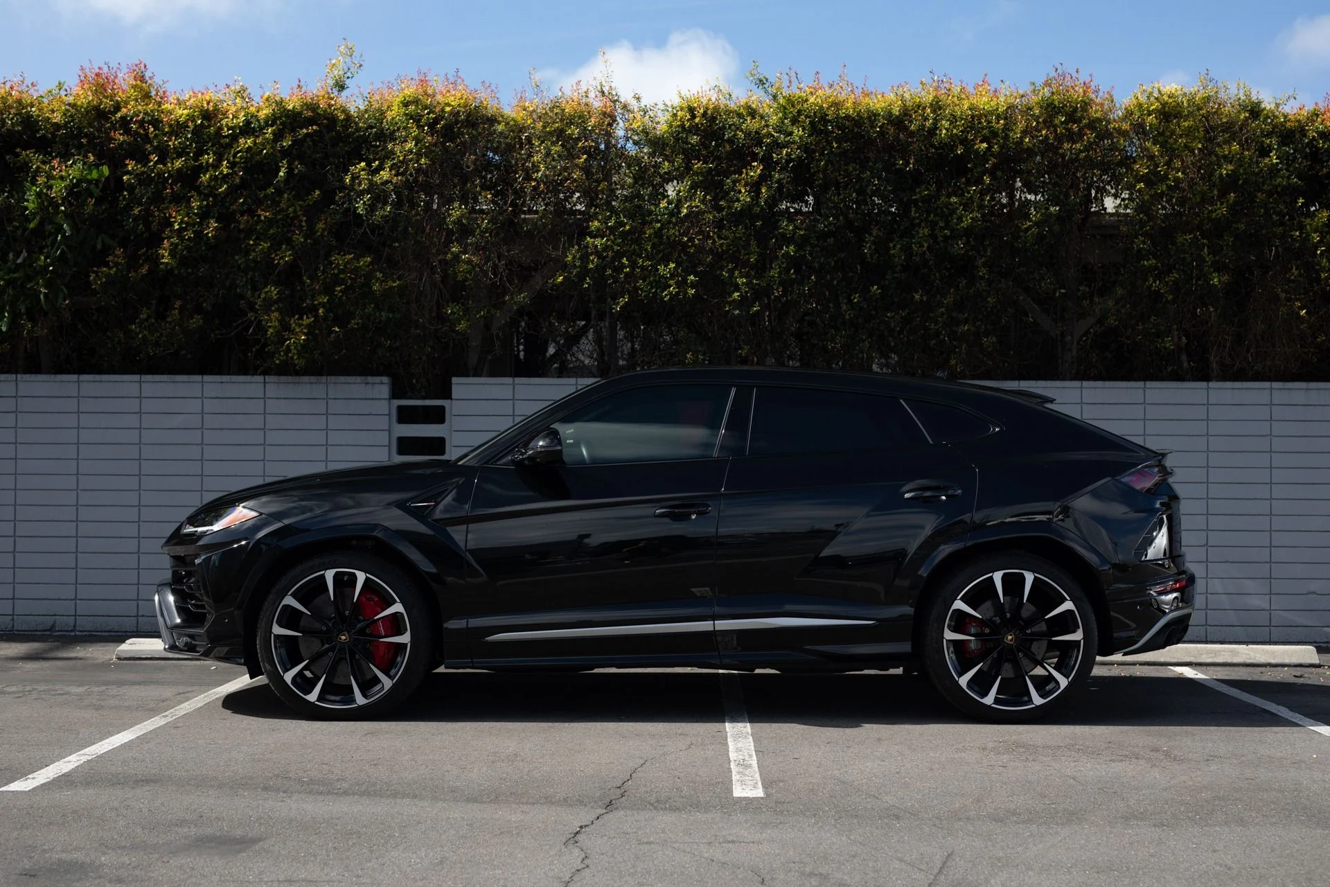 mph019_4235750419_Used_2020_Lamborghini_Urus_1739815965_ac10b13525