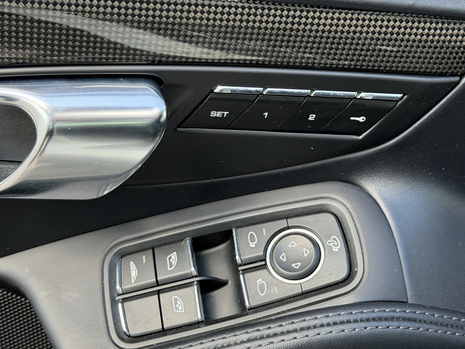 mph019_4244019467_09e9e02fb87bce08432b1929aa5ed17fx_68604e09db