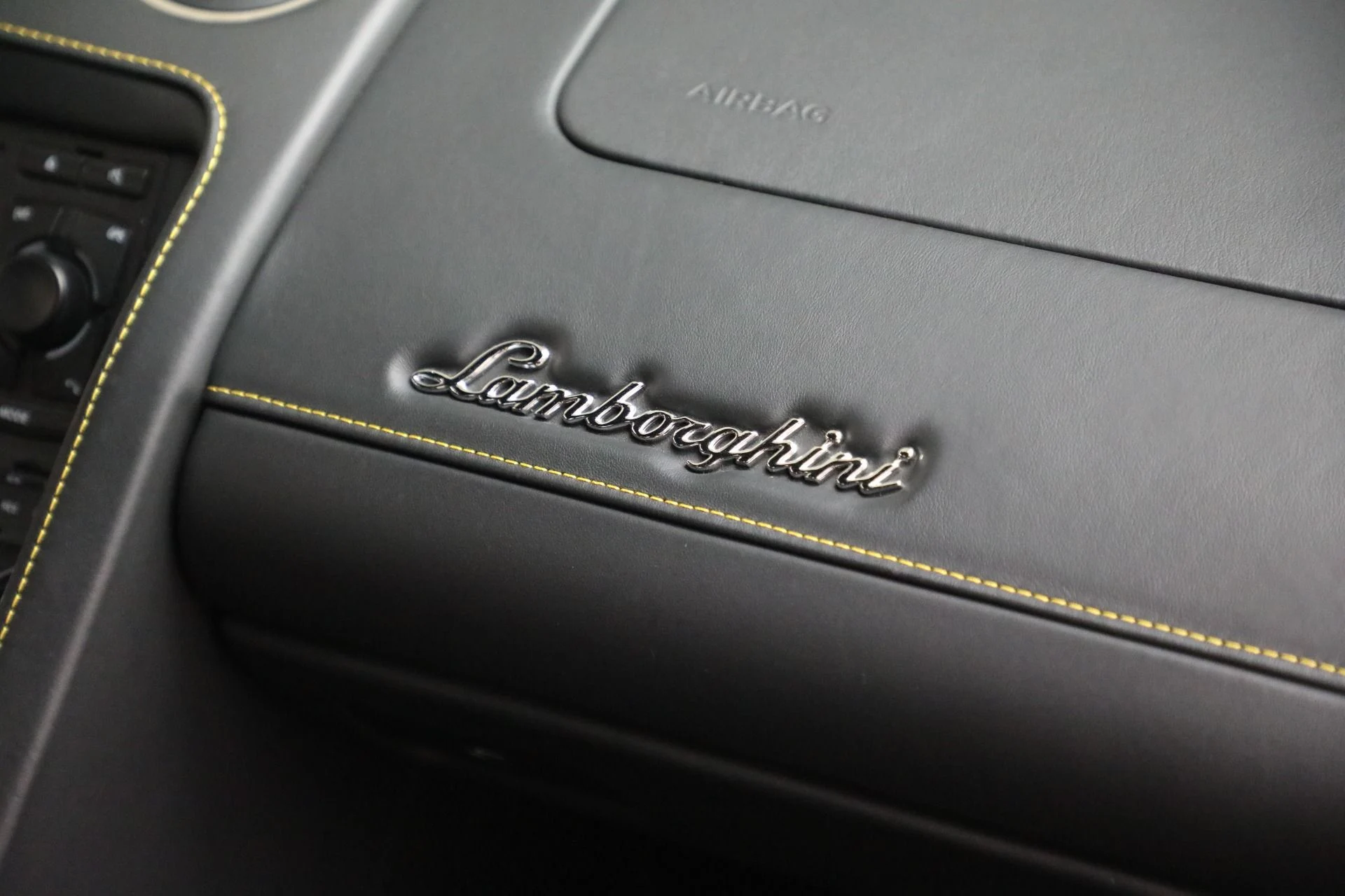 mph019_4246386153_Used_2011_Lamborghini_Gallardo_LP_550_2_a647086739