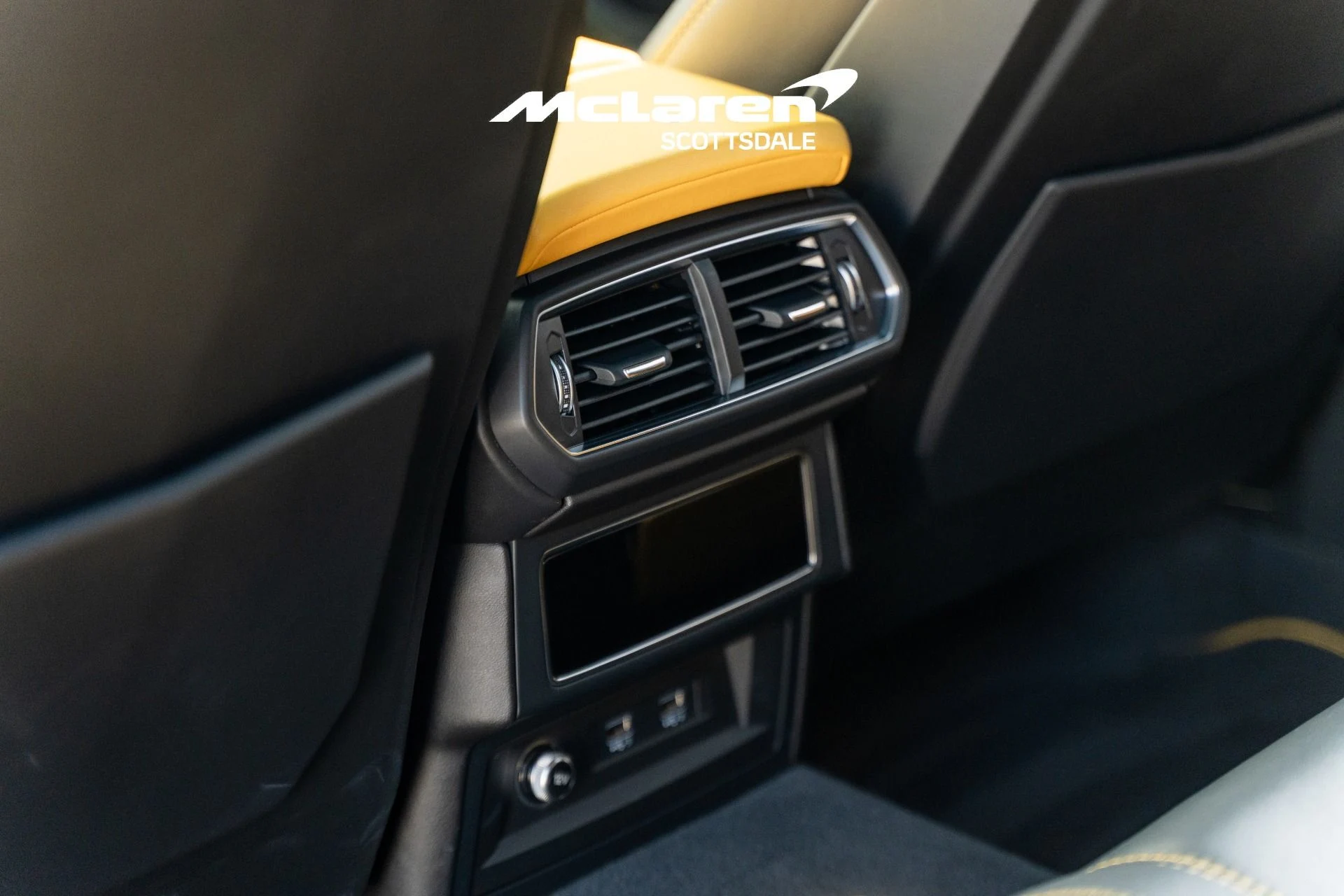 mph019_4246856658_Used_2021_LAMBORGHINI_URUS_1775537131_f9b63c7a91