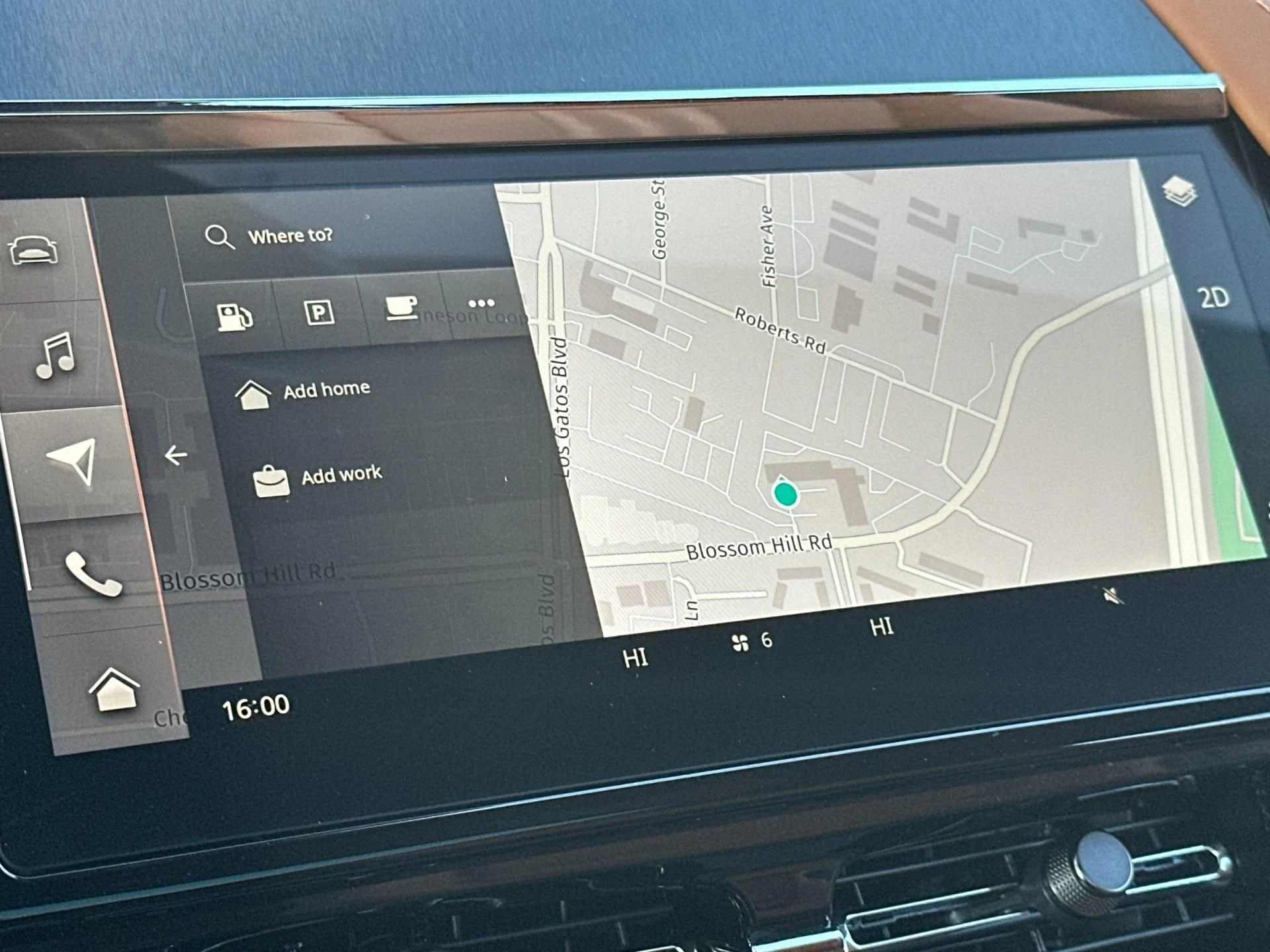 mph019_4263874462_New_2026_Aston_Martin_DBX_707_1765379220_2397a93fda