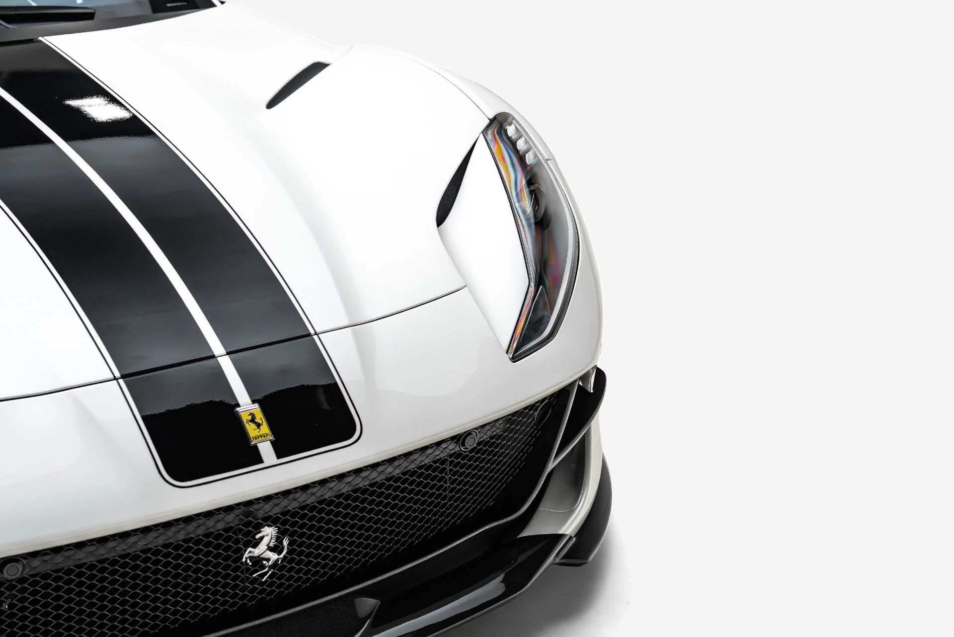 mph019_4264211884_Used_2022_Ferrari_812_GTS_1785863024_4047758dec
