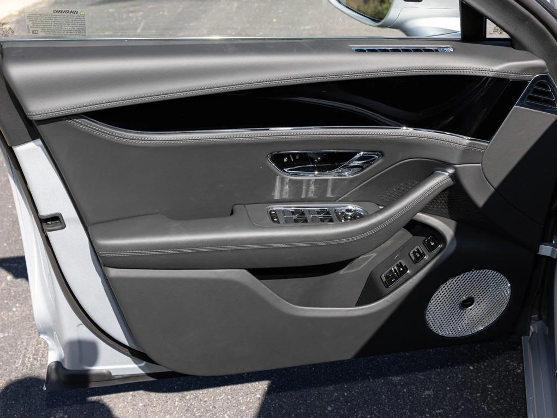 mph019_4264629537_465279750_68f229adc83056c645fcfea3_e65ba4c873