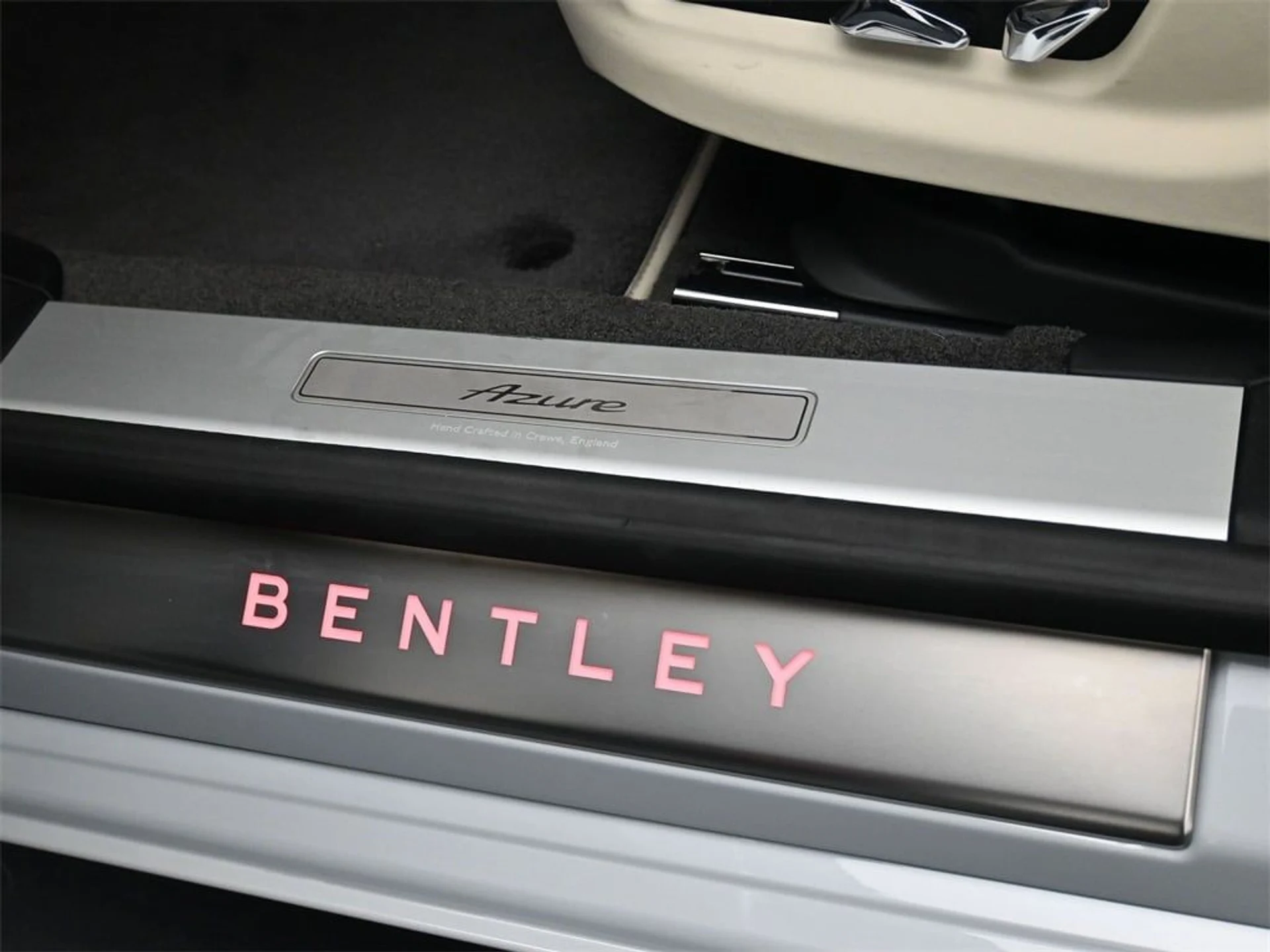 mph019_4264896864_d88ff943f35b5c720510f94194e2f2bex_5d04054f39