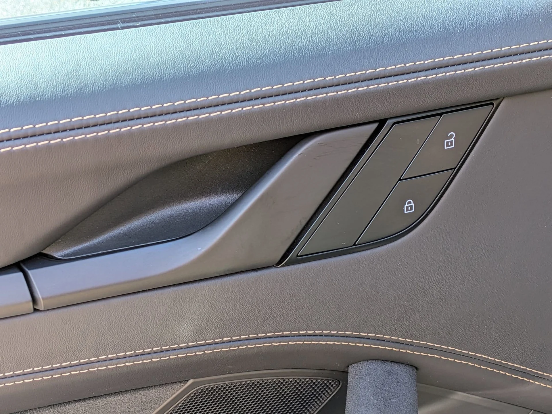 mph019_426534885_f4f5dce01baeda756314fac9ddd3d1f0x_9b2eeea6ac