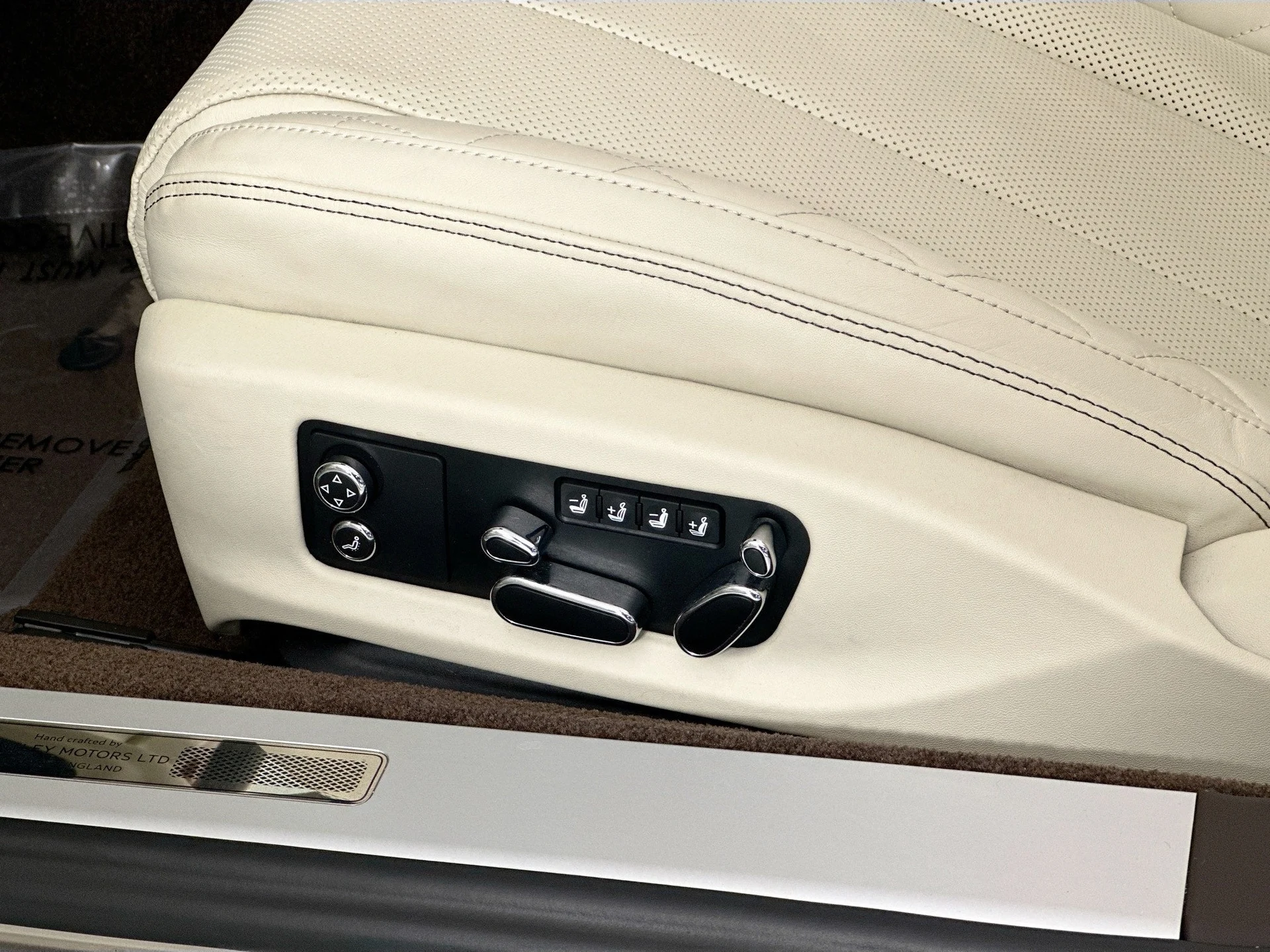 mph019_4272740208_20_64caf24921