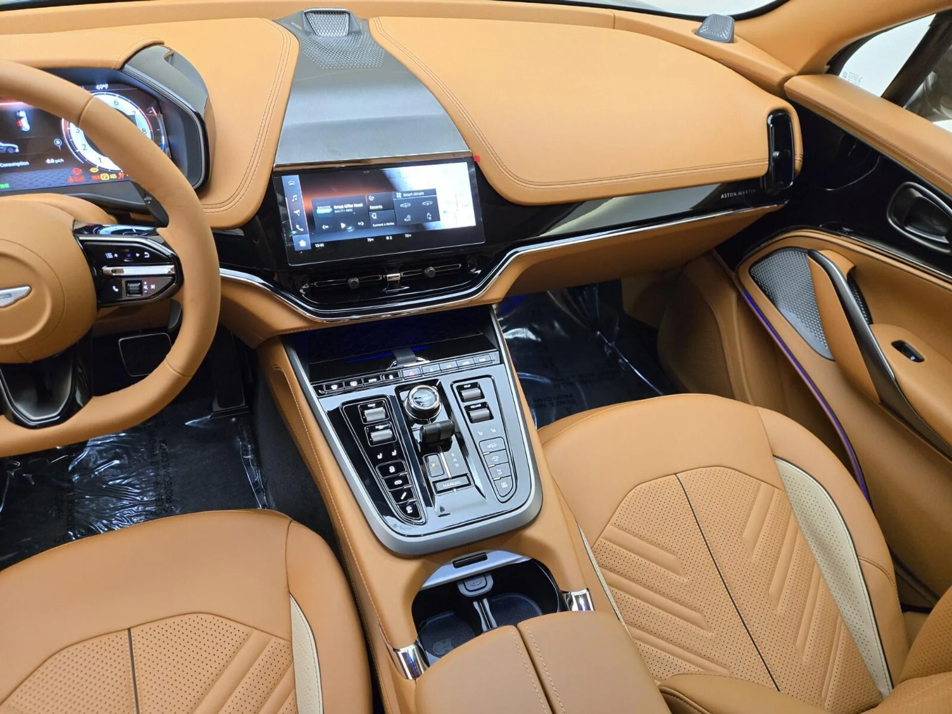 mph019_4277575619_New_2026_Aston_Martin_DBX_1767680340_931164965e