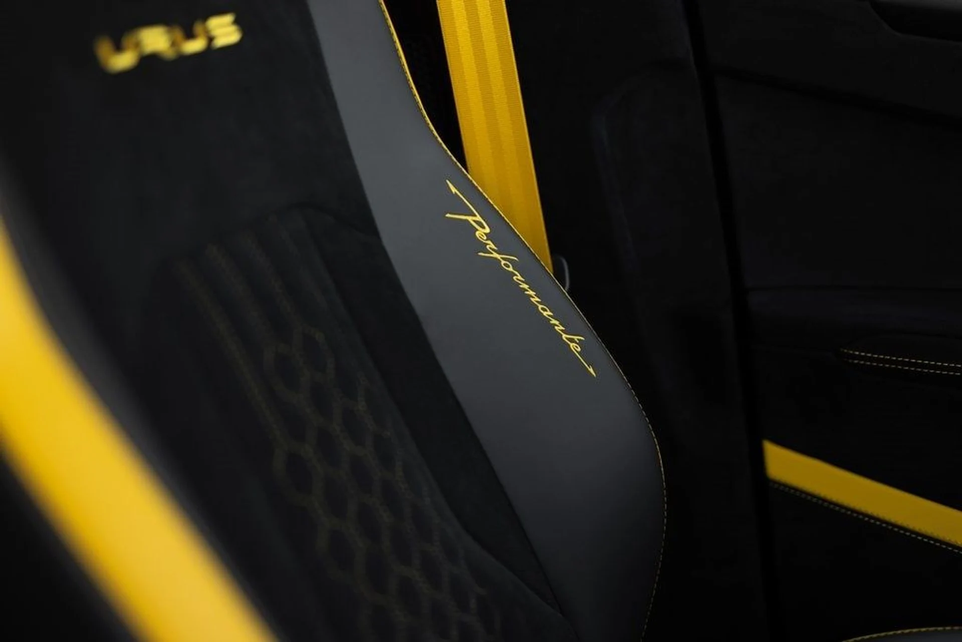 mph019_427847086_35ae3c5329e2c20561f940eb751cc55bx_b4264129a5