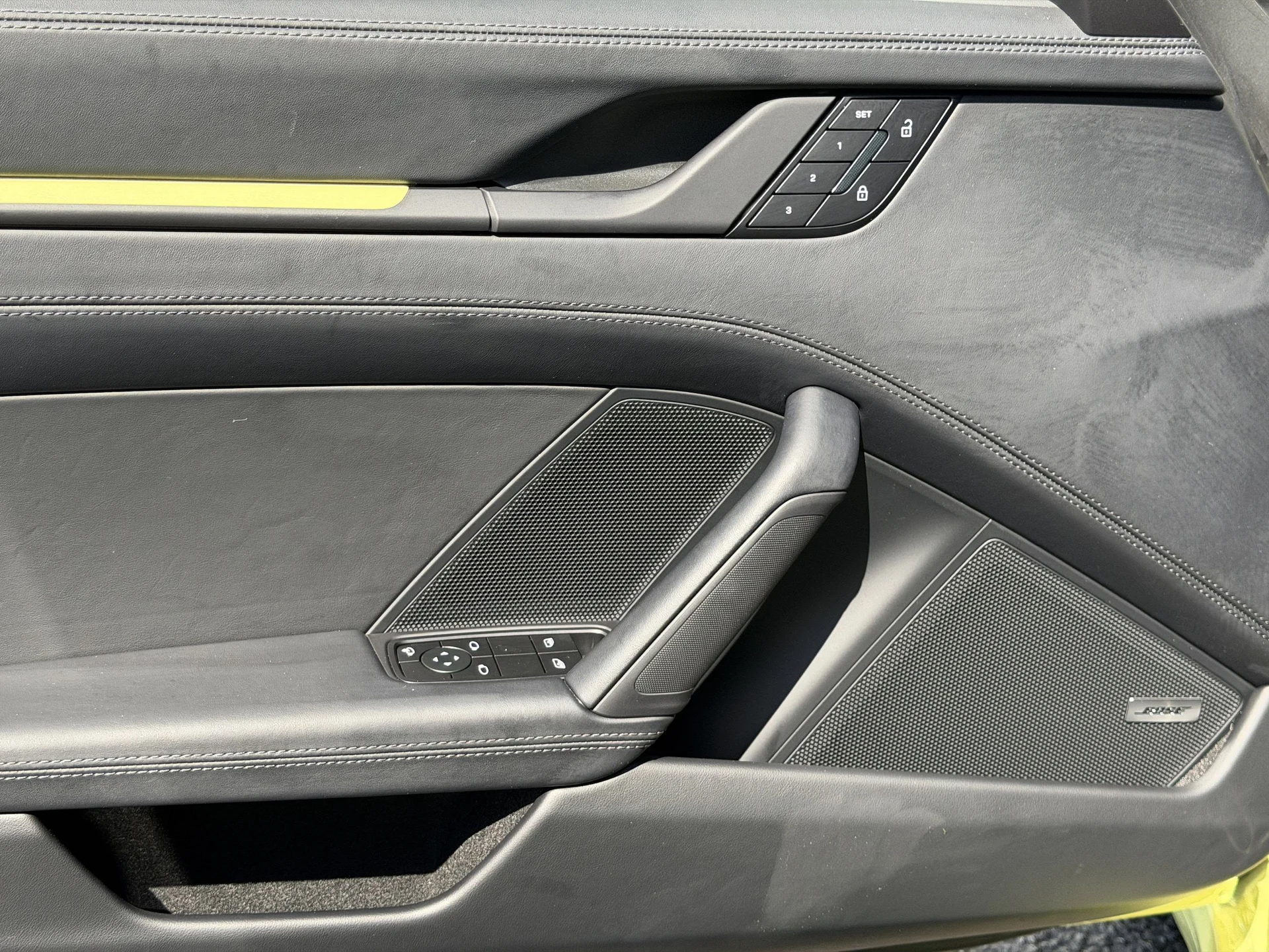 mph019_4280043217_2da0e98cff5a71b232ca2a438dfc58cbx_7ce750f45e