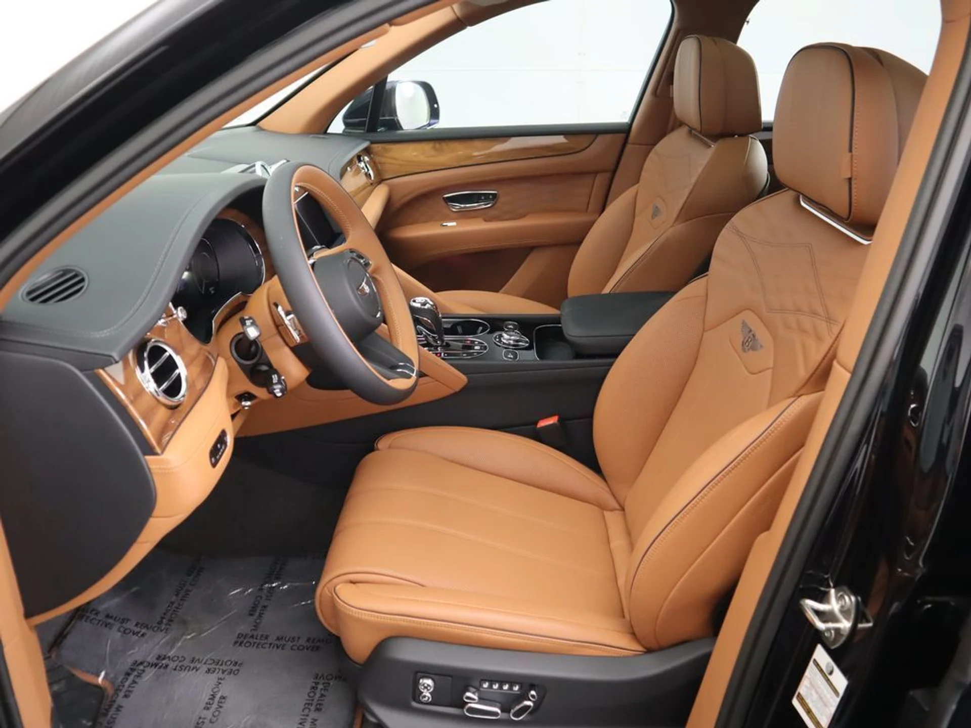 mph019_435600801_new_2025_bentley_bentayga_v8awd_8119_22910537_20_1024_c8fb9b284c