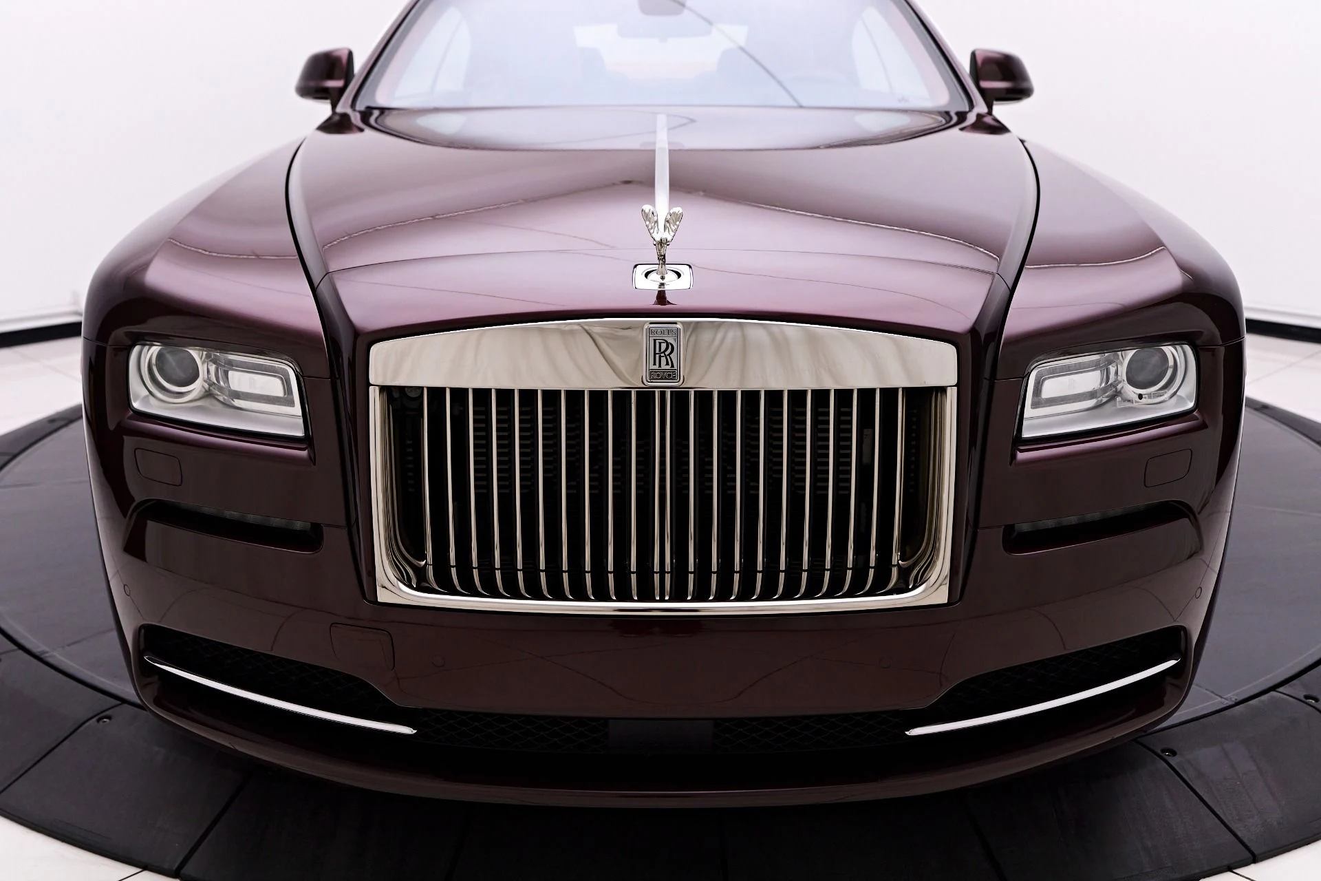 mph019_436231086_Used_2015_Rolls_Royce_Wraith_Base_1757113591_140abfde97