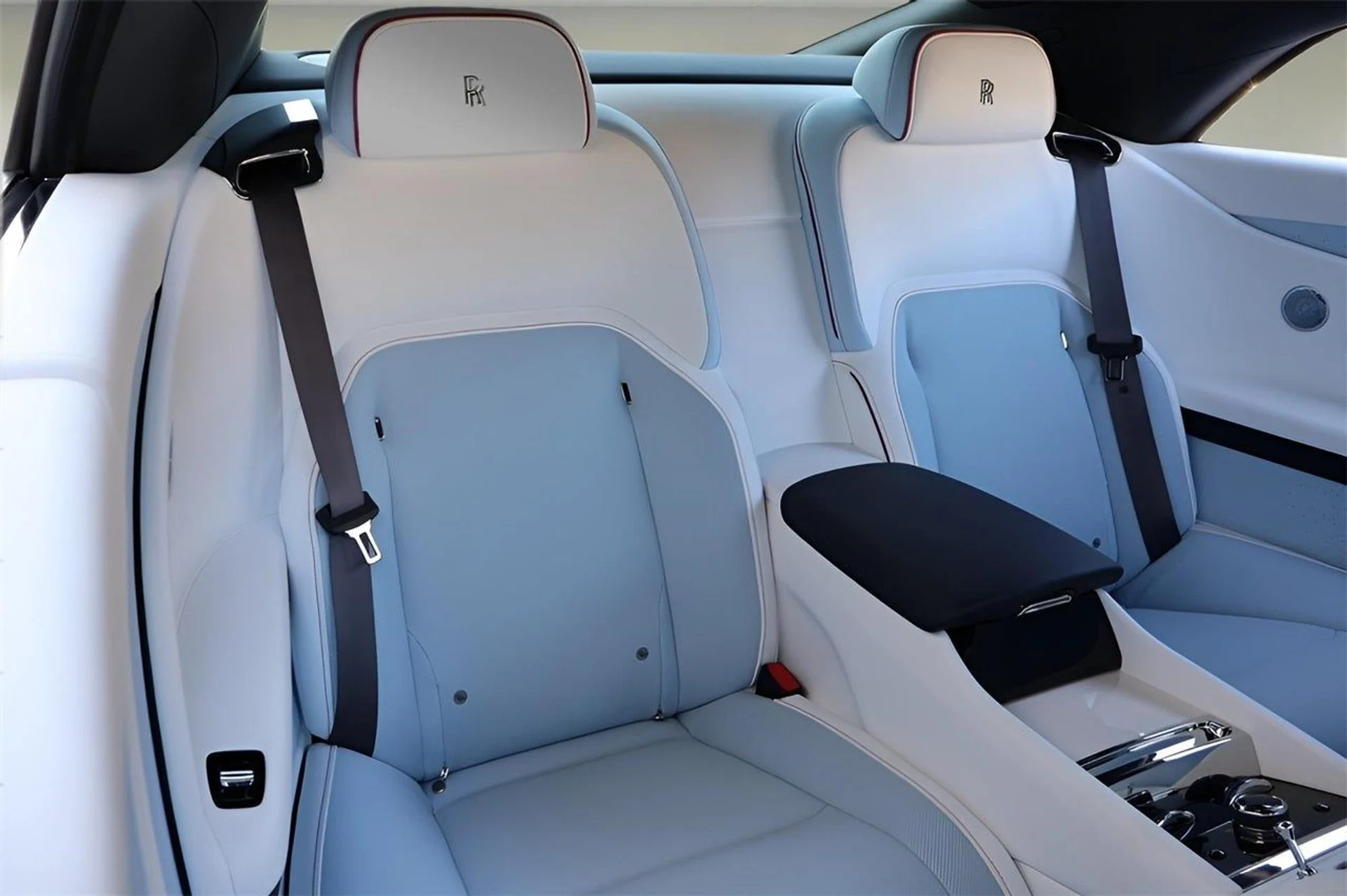 mph019_43913674_20_3ae81192a8