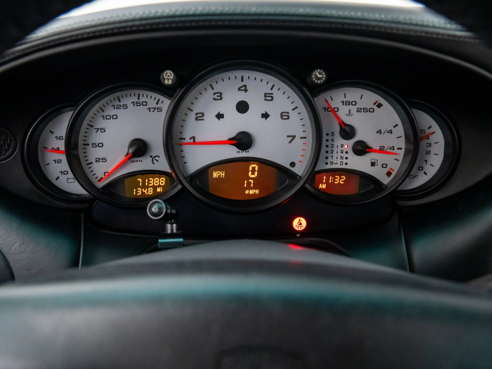 mph019_440437898_6df6acd2e28c8f5e2560540c81cde48bx_a476a47002