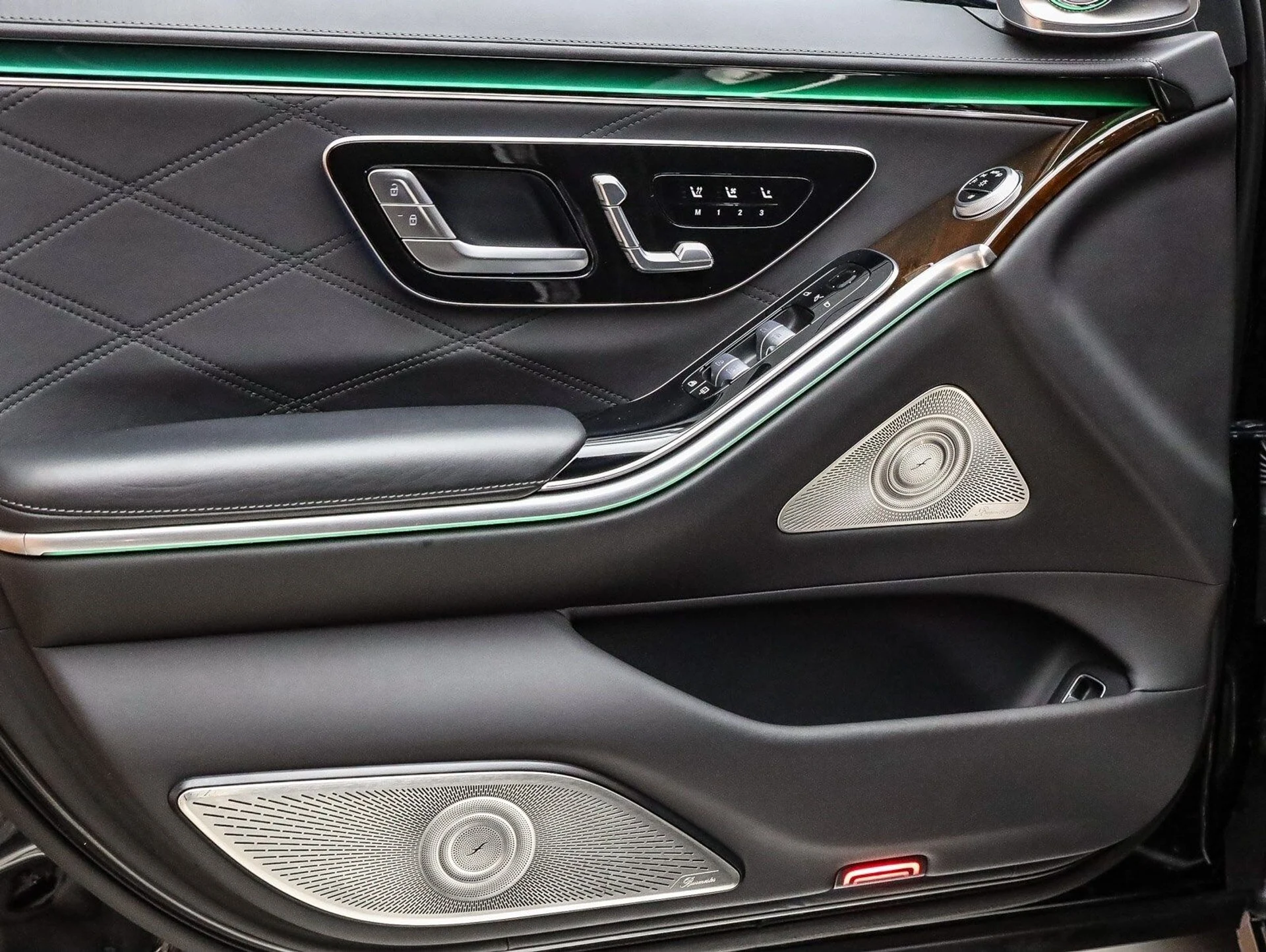 mph019_443341017_085c8a00d456a1516acbfff54b39f90bx_e545420b46