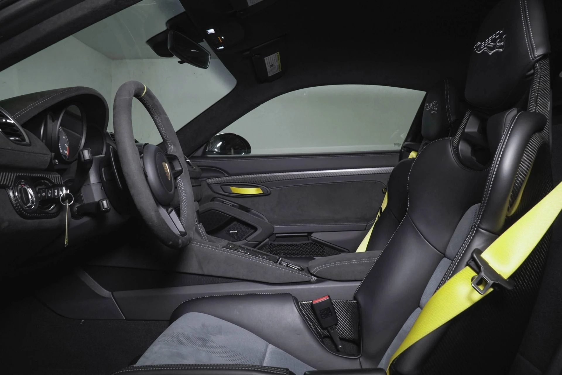 mph019_447420428_Used_2023_Porsche_718_Cayman_GT_4_RS_1781890482_0ce3944bf9