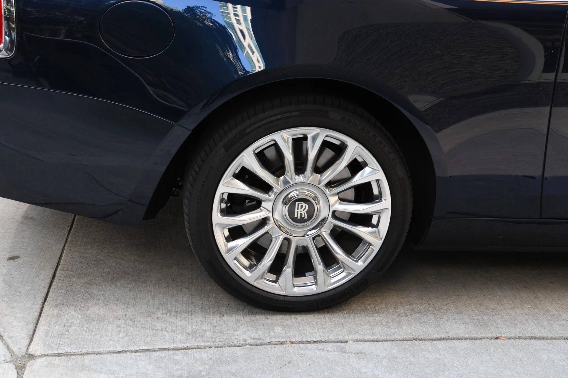 mph019_451272366_11935_p21_l_51d86ddded