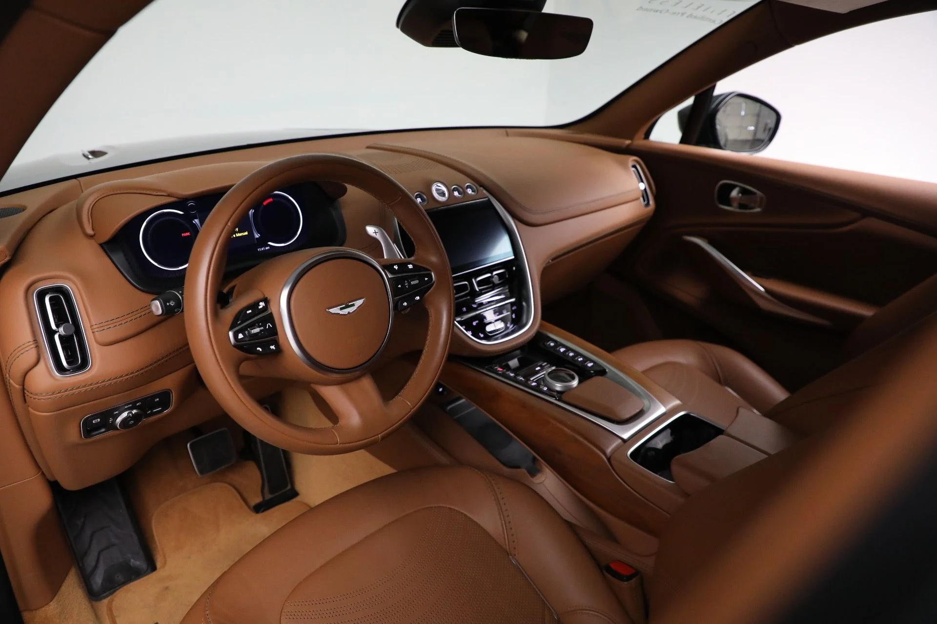 mph019_475657803_Used_2022_Aston_Martin_DBX_192d40f5f8