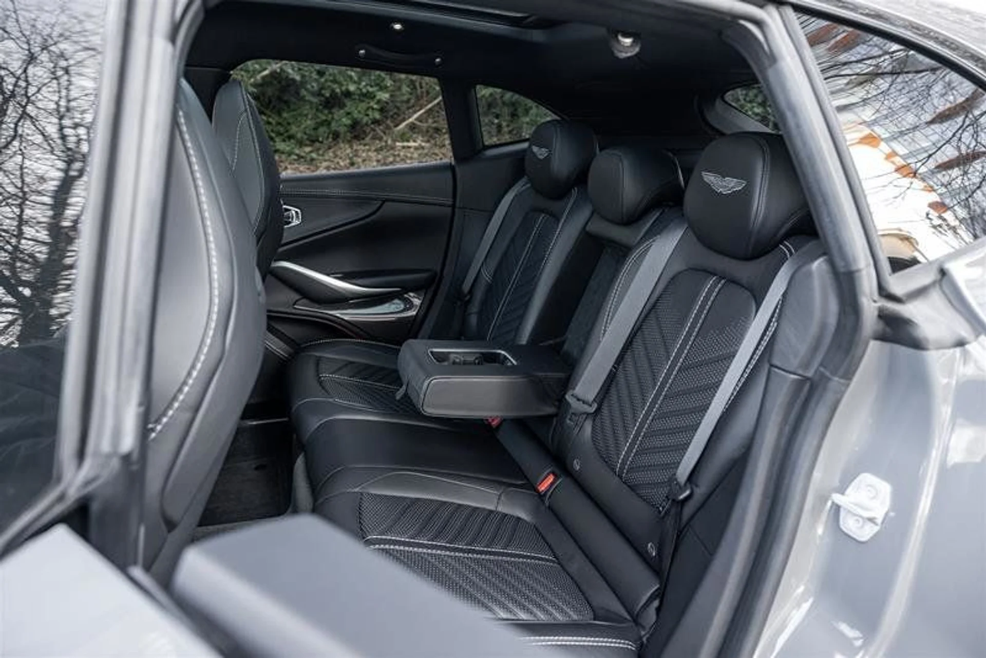 mph019_477291428_37937938_09474_11812176_1611765221_6ddd44d6de