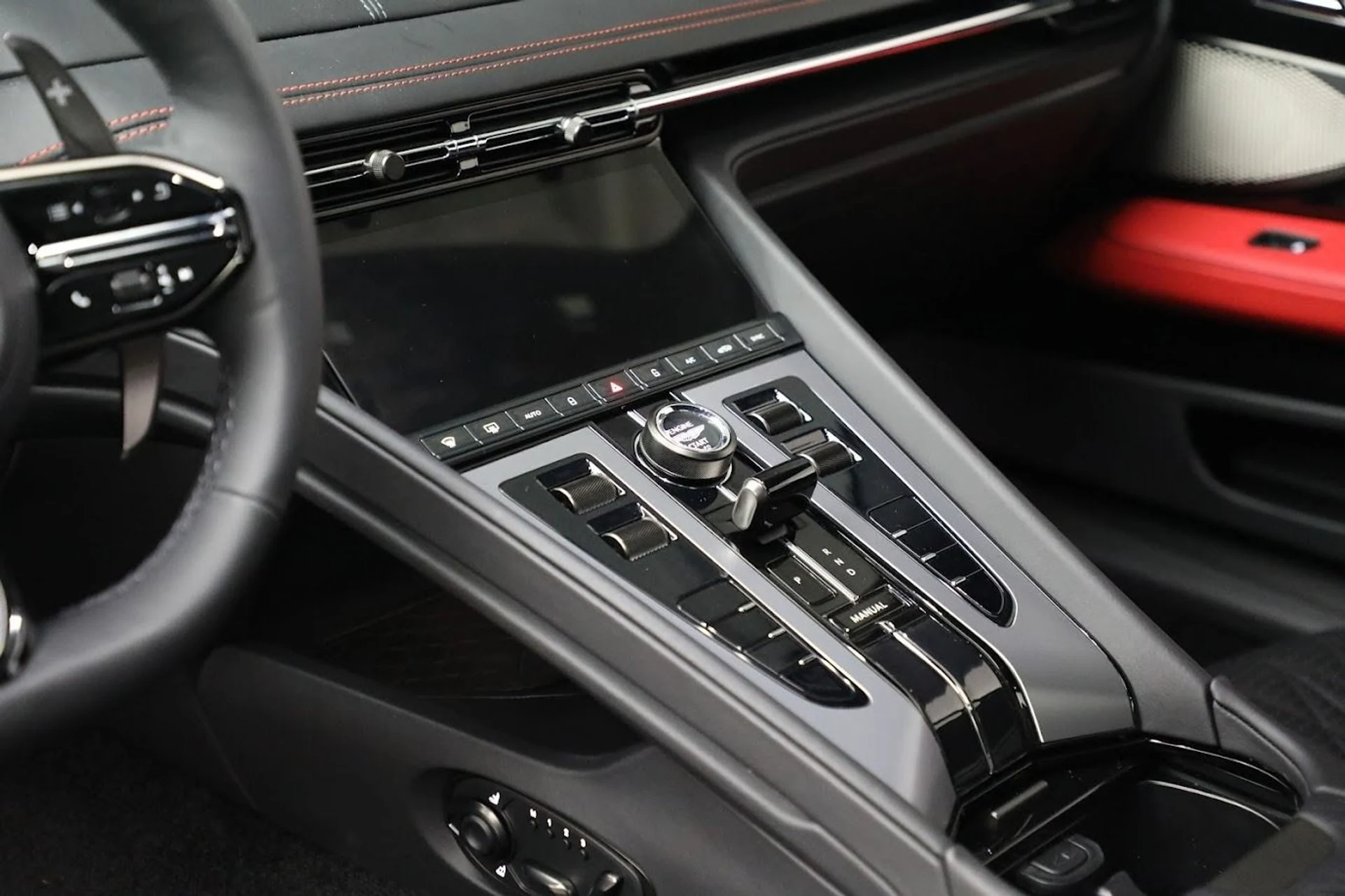mph019_477679154_Used_2024_Aston_Martin_DB_12_V8_3233ca5a8e