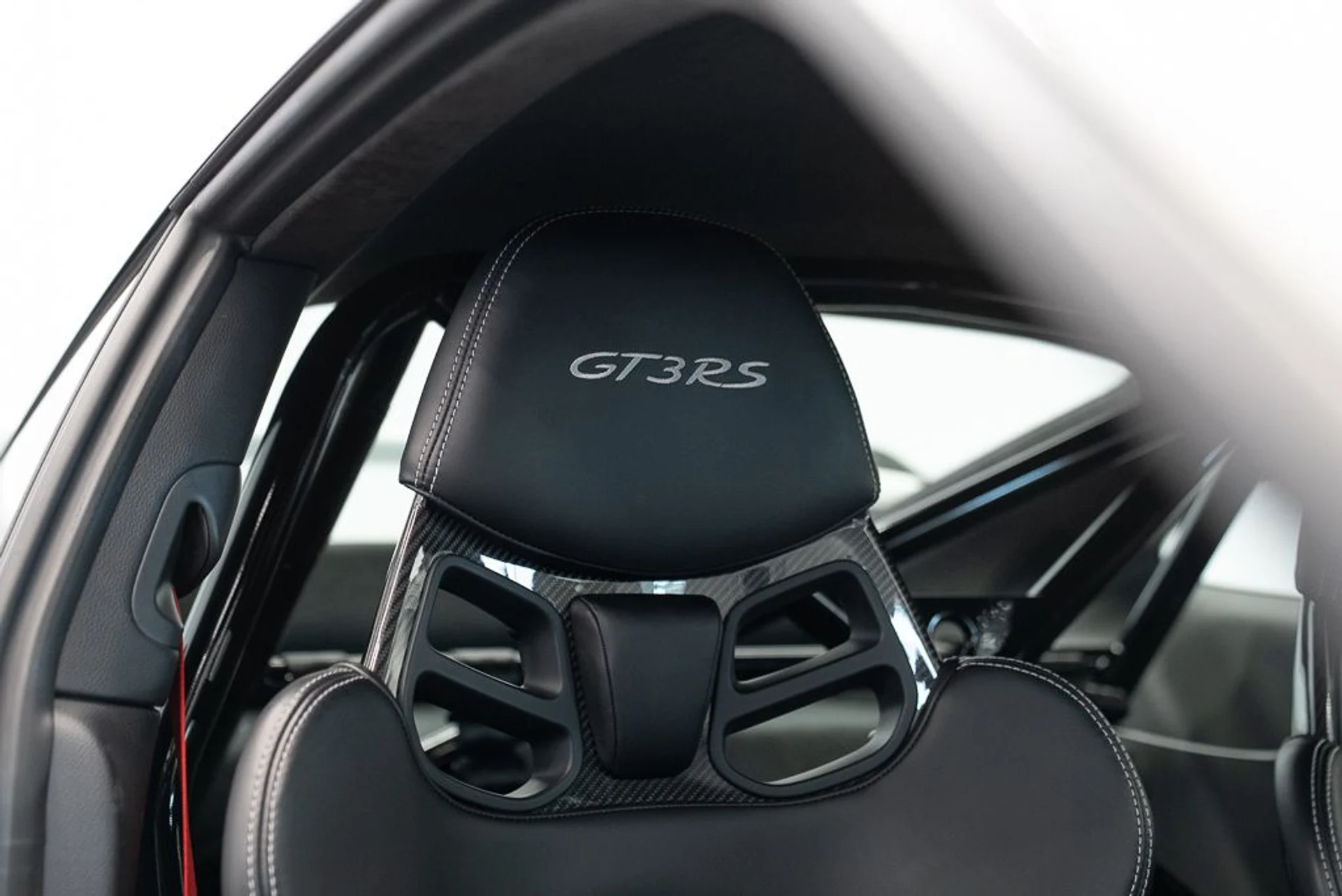 mph019_486277906_porsche_911_2016_jpg_v_1780407122_23d920fc54