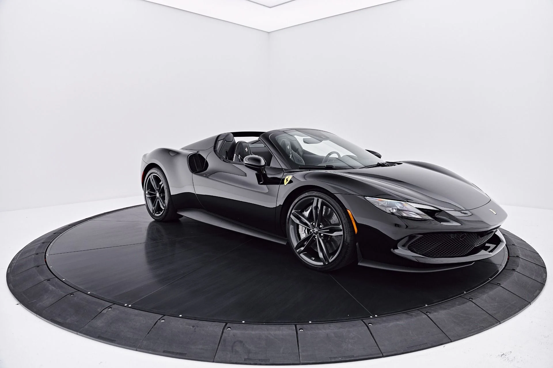 mph019_487333955_Used_2024_Ferrari_296_GTS_1787614495_e5c641df22