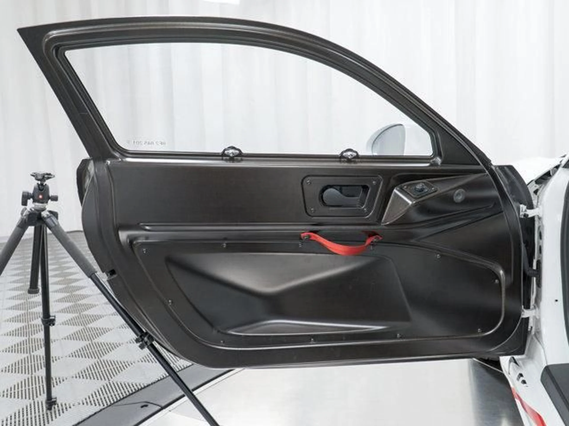 mph019_488829411_Dr6_UL_3h_VT_Yf_X_n71_E_Mf_CMM_Ls_E_Xc_3ac63b270a