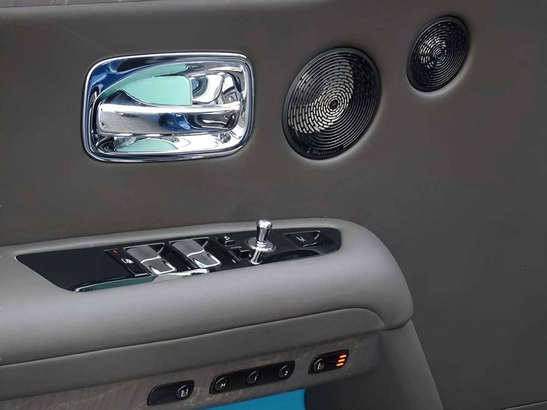 mph019_490112360_b28903a0593da675c20eb6452be4838fx_23030bd01f