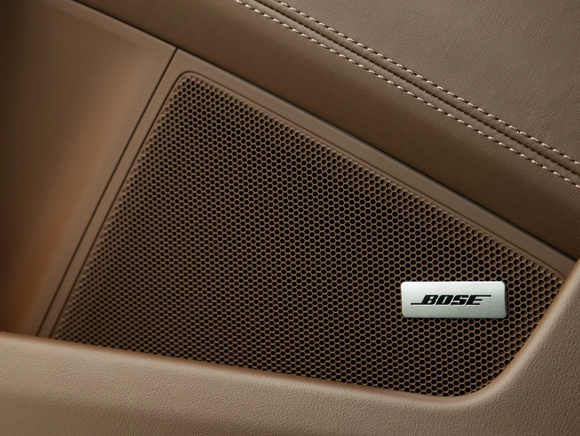 mph019_506479679_20_0a37ae9430