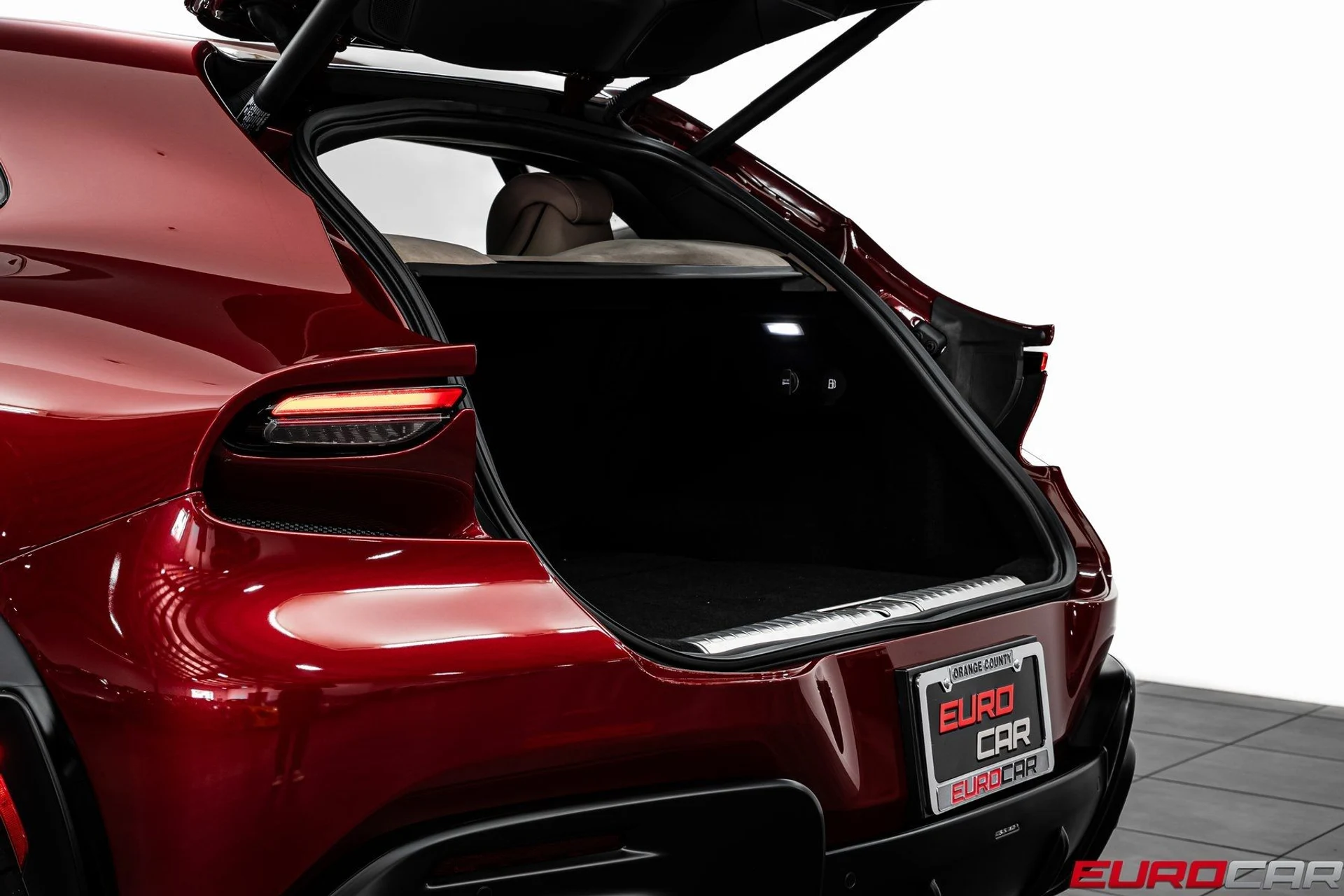 mph019_50974044_image_20_b1d8219d45